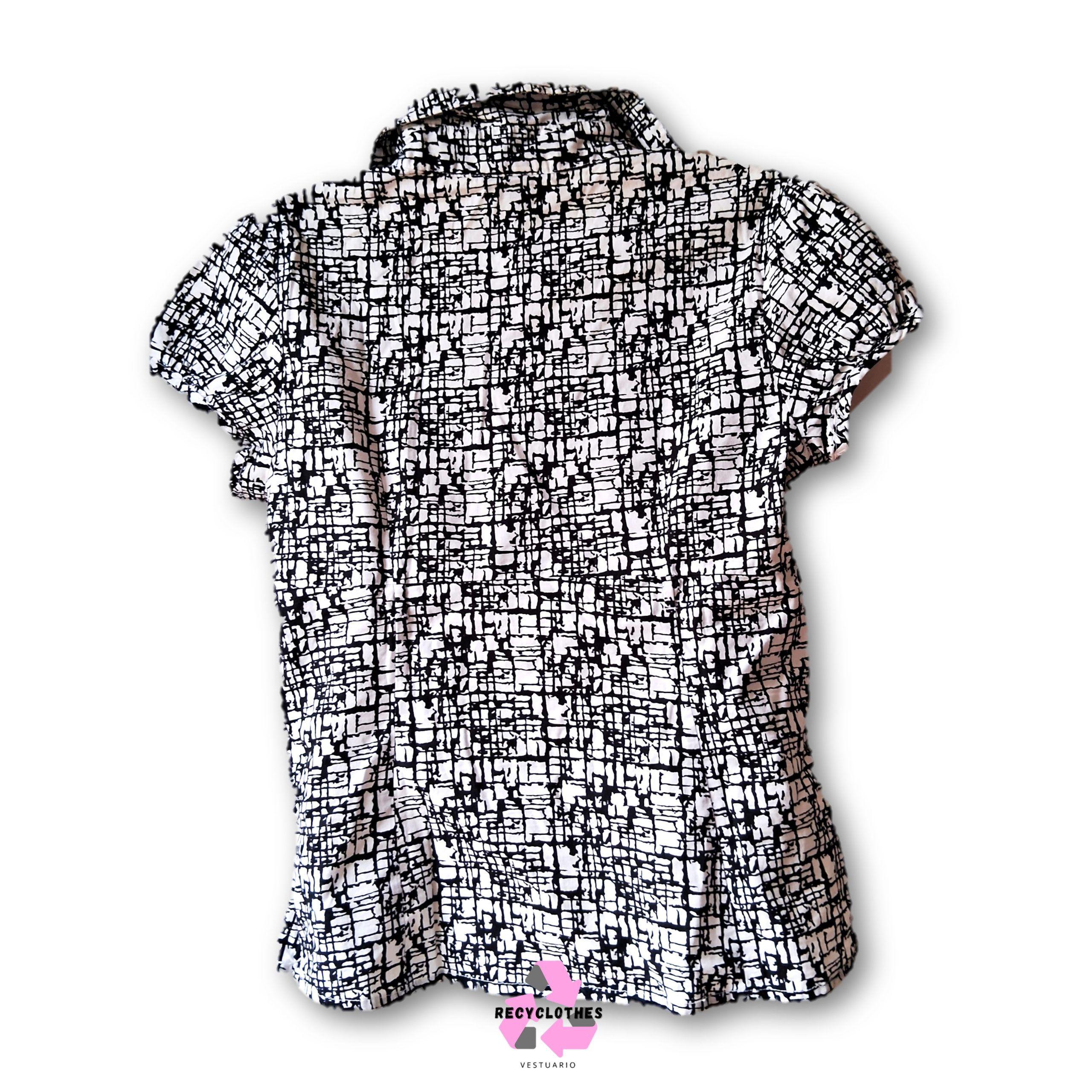 Blusa Blanca/Negra L Iz Byer California-2