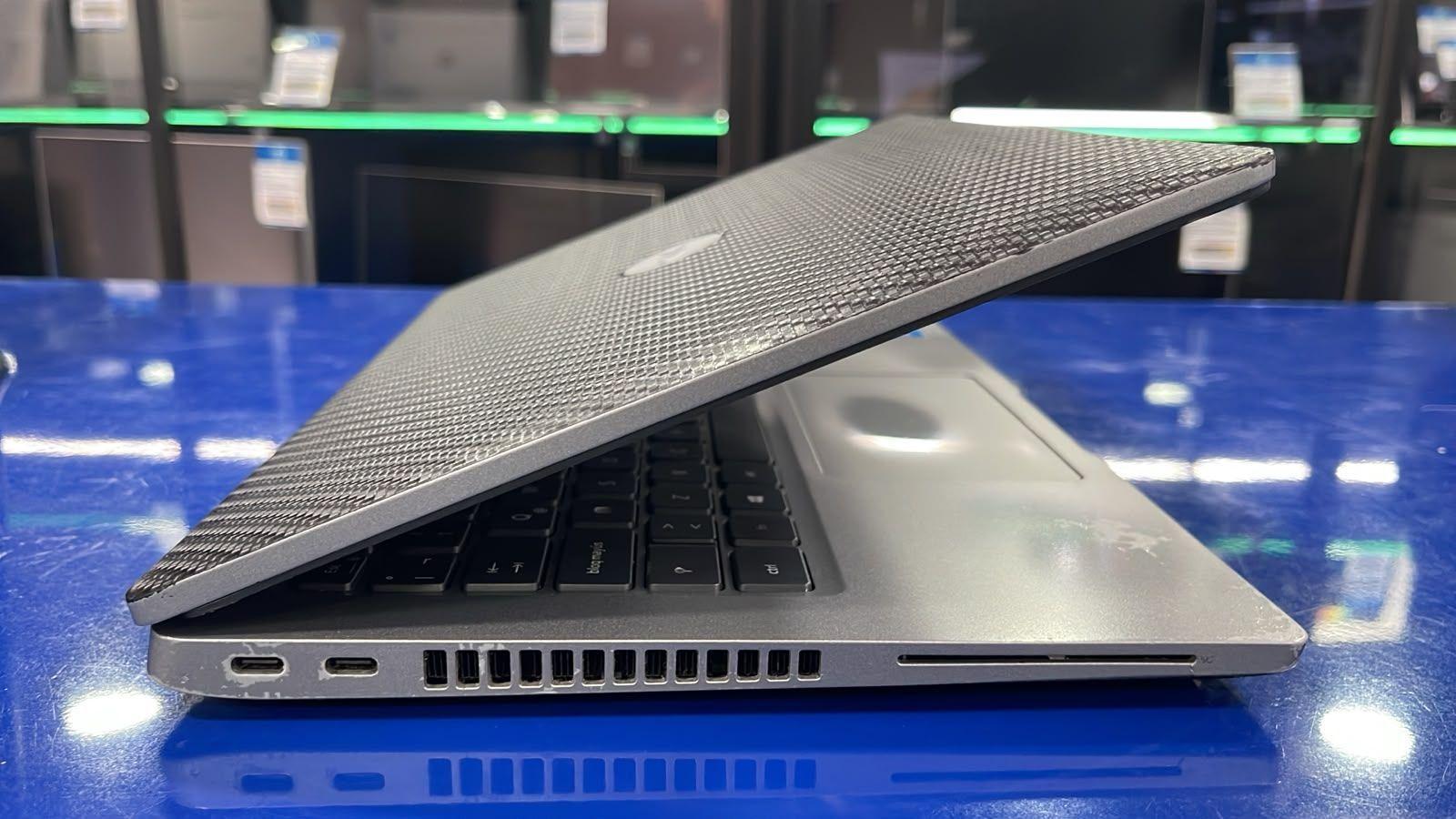 Dell Latitude 5430 i7-12°16 GB RAM/SSD 512 GB REACONDICIONADO-6