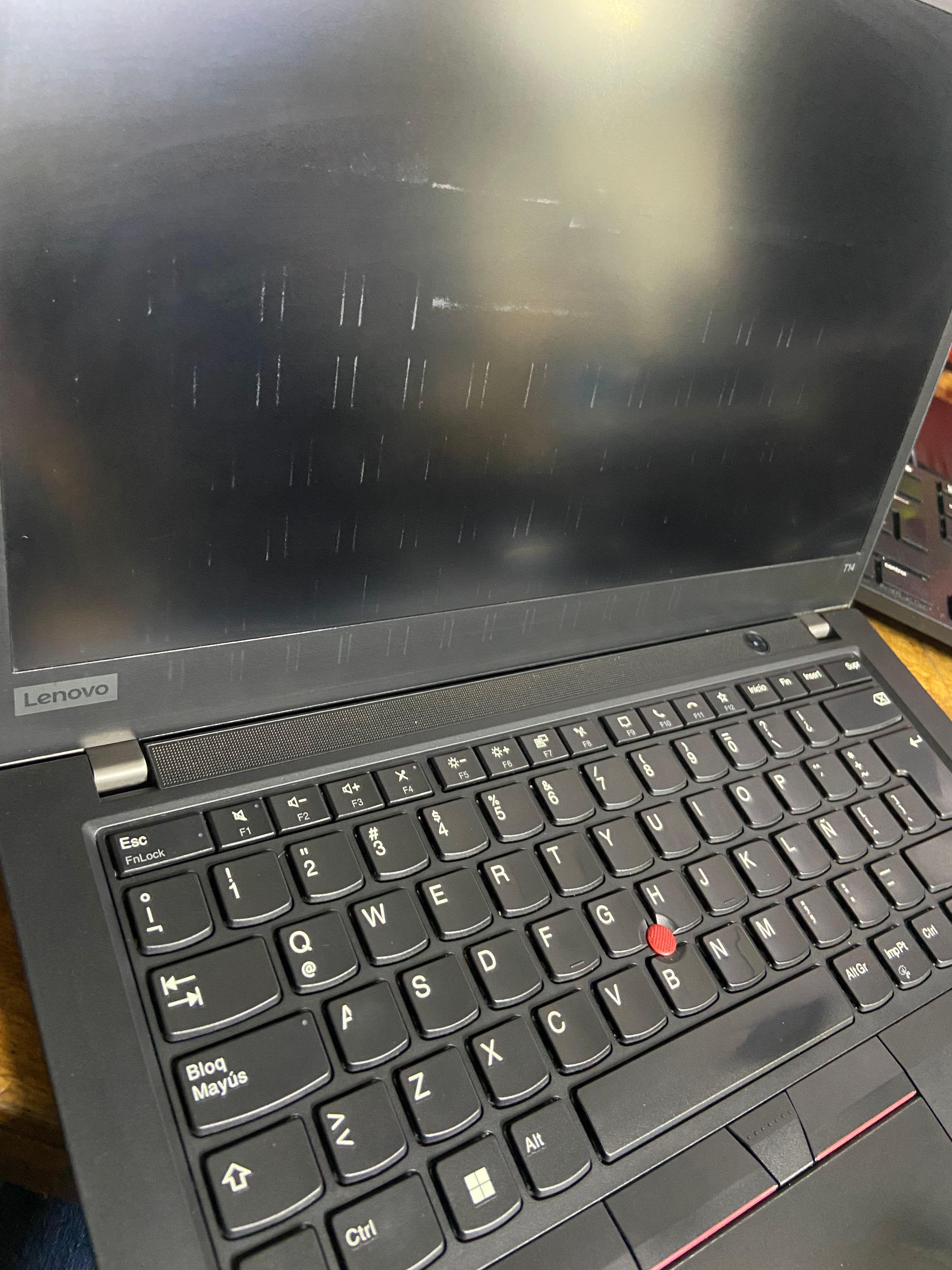 NOTEBOOK THINKPAD T14 CORE i7 10°16GB Ram 512GB Ssd 14 REACONDICIONADO-4