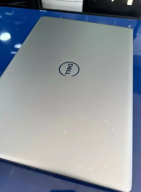 Dell Precision 7560 I7 11° 32GB RAM 512 GB SSD 4GB NVIDIA 15" REACONDICIONADO-3