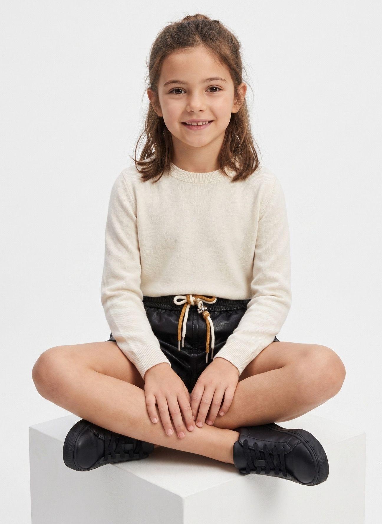 Short Ecocuero Ni a S mil Cuero Con Cord n Ajustable-3