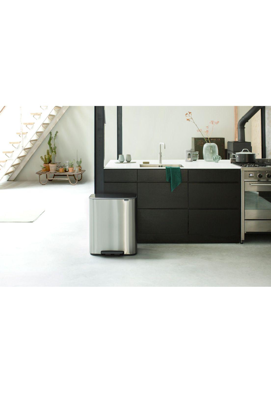 Basurero Pedal Bo 60 Lt Matt Steel Fingerprint Proof-4