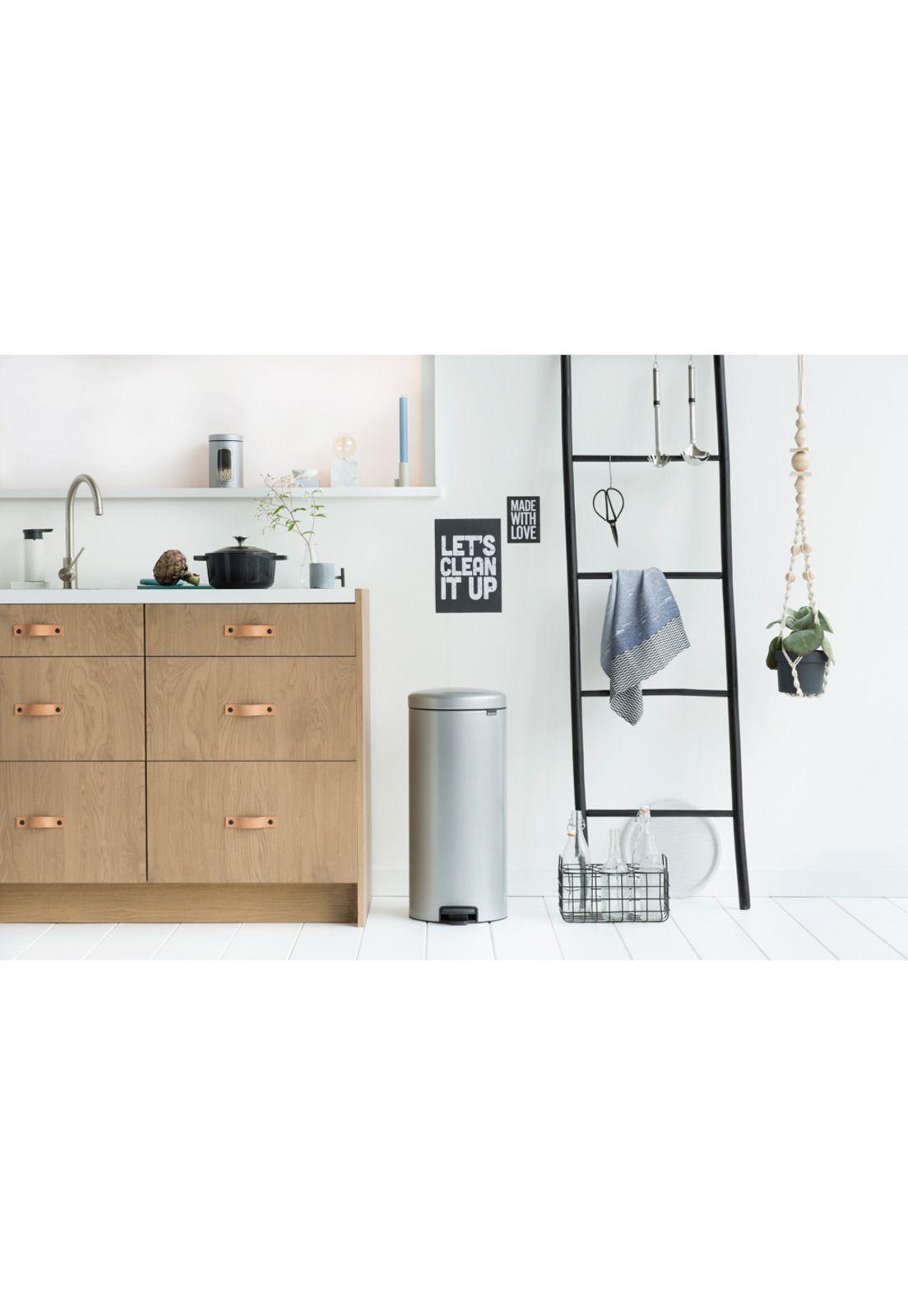 Basurero Pedal NewIcon 30 Lt Metallic Grey-4