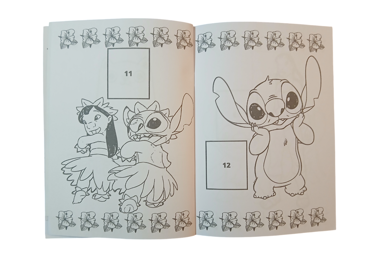 Libro para pintar Lilo y Stitch con stickers-3