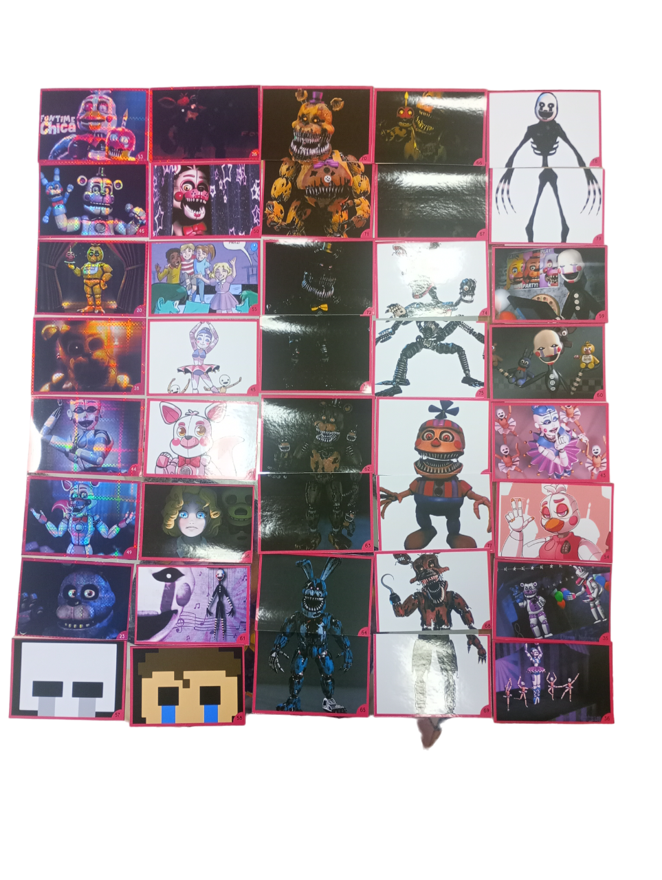Mini Álbum Five Nights at Freddy´s + Todas Sus Láminas A Pegar-6