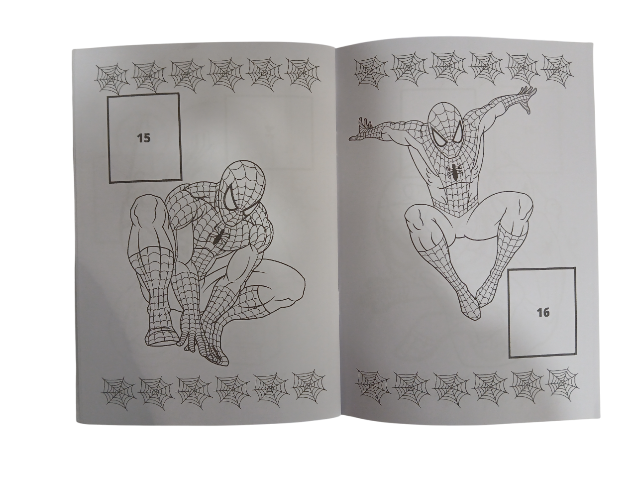 Libro Para Pintar Spiderman con stickers-3