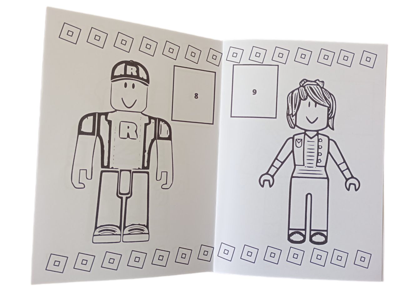 Libro Para Pintar Roblox con stickers-1