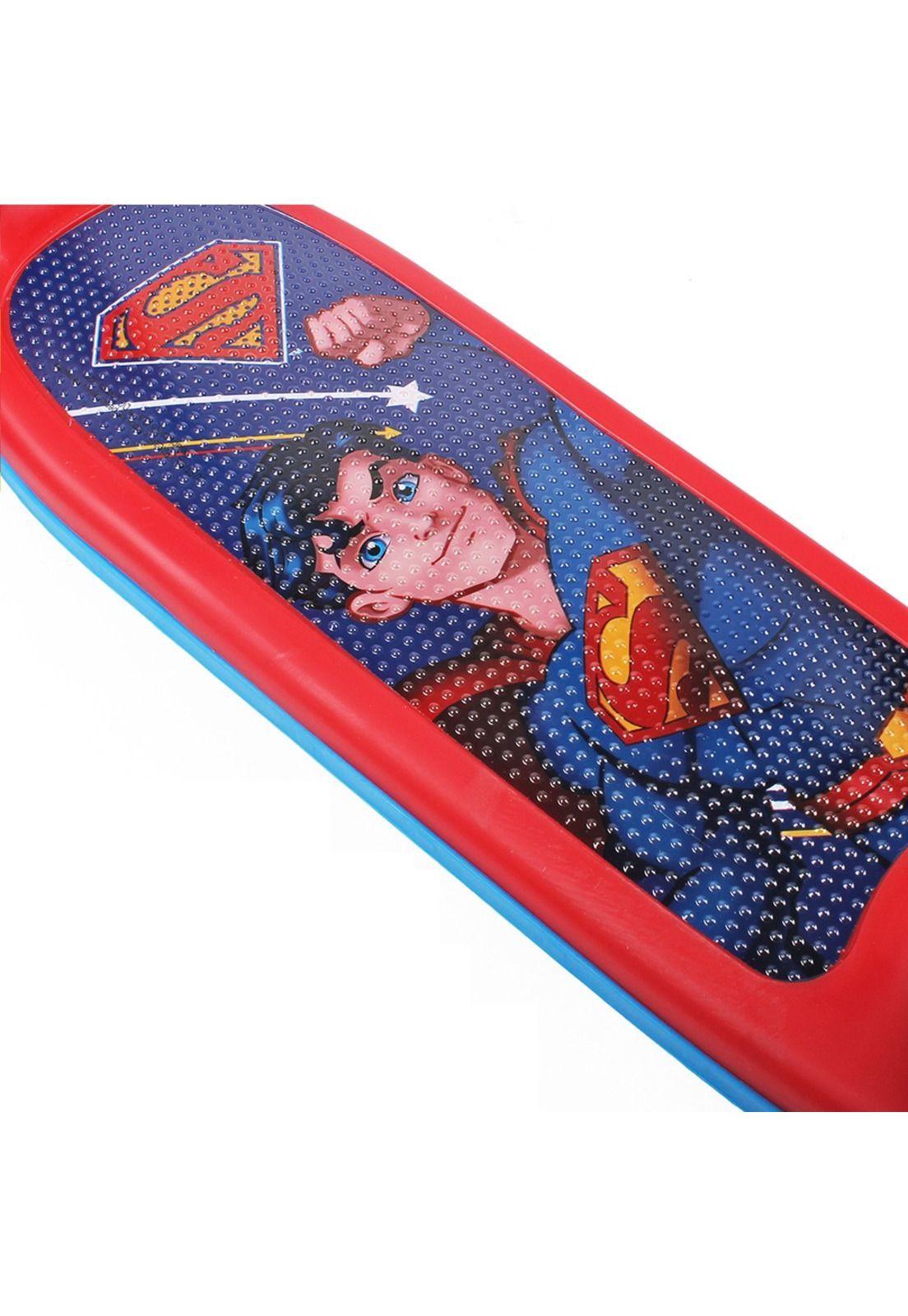 Scooter Infantil Reforzado Superman DC Comics de 3 Ruedas-3
