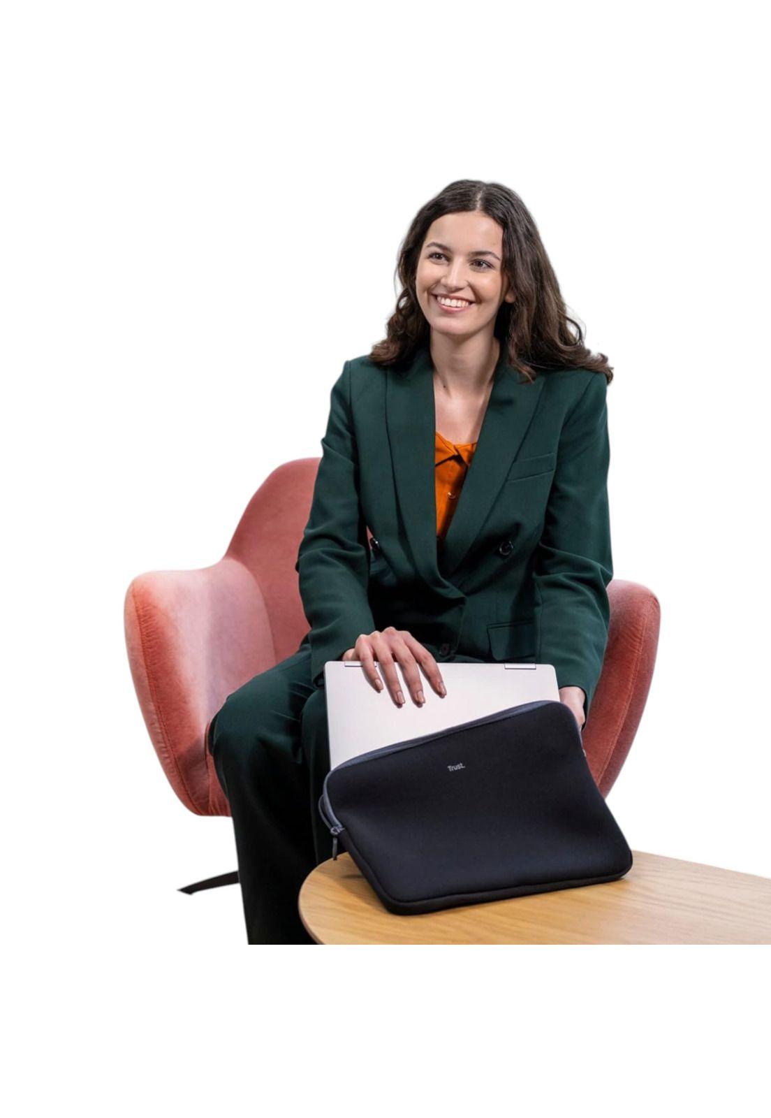 Funda para Notebooks Trust Primo Soft Sleeve 16" Max Black-3