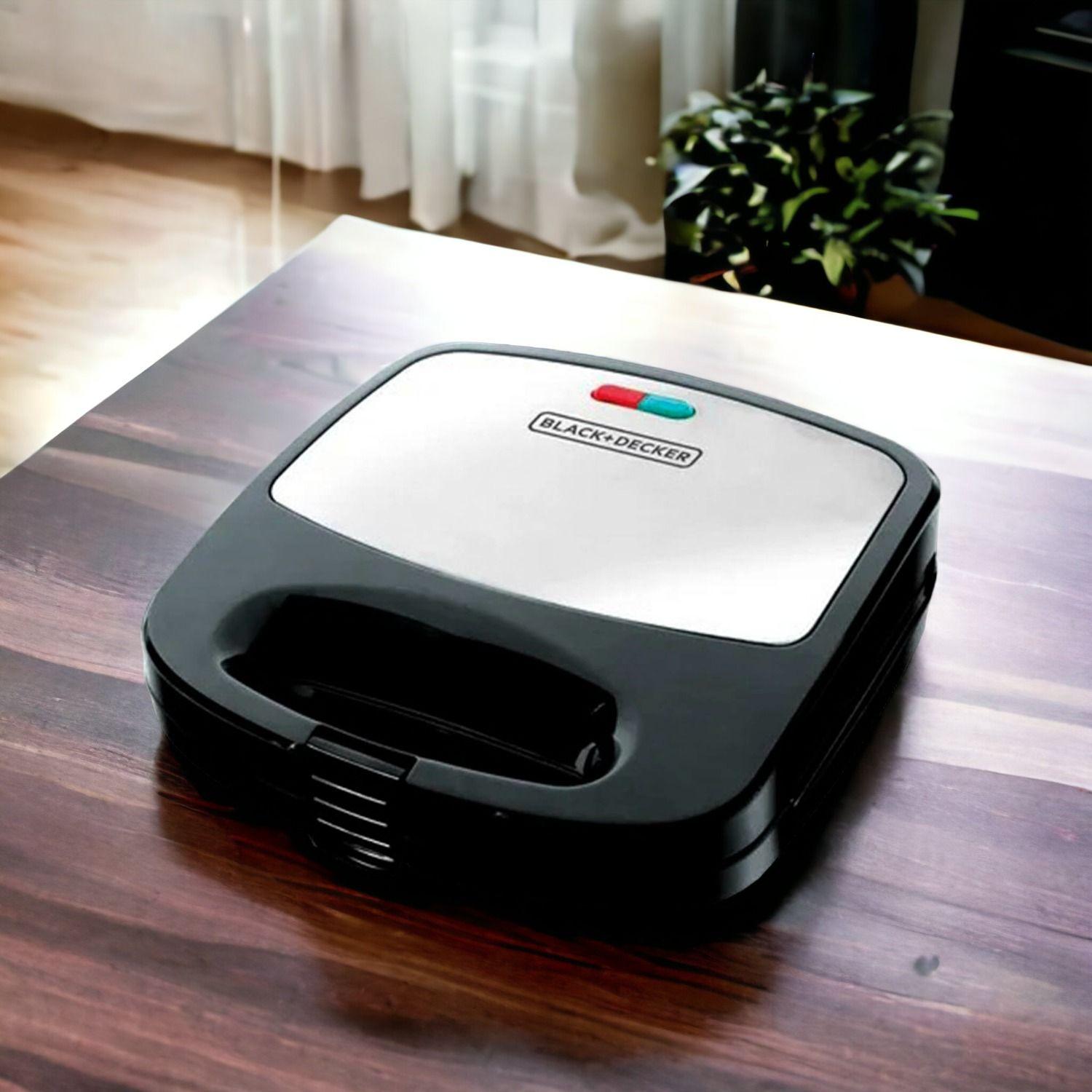 Sandwichera + Parrilla + Waflera Black + Decker WM2000S-CL-11