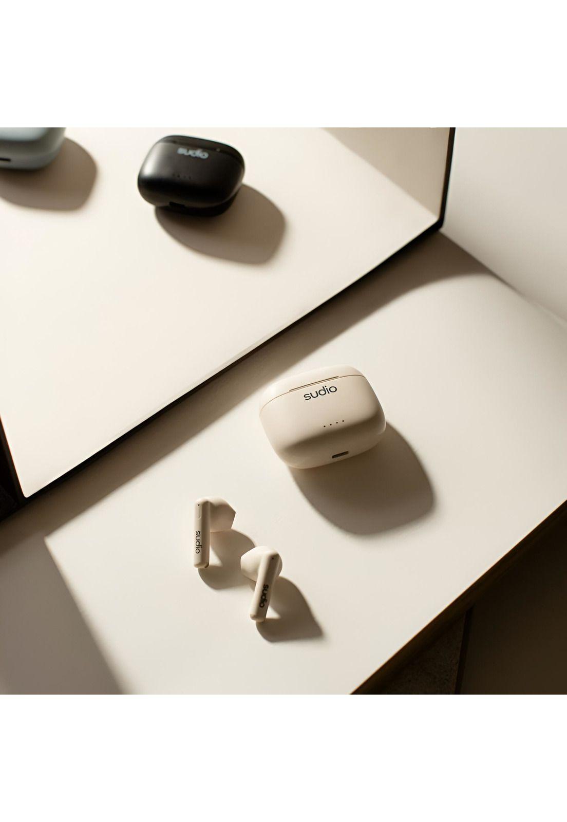 Audífonos Sudio Premium Line Earphones A1 TWS MIDNIGHT WHITE-6