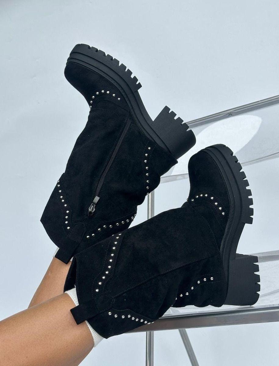 Botín Estilo Vaquero En Gamuza Con Apliques Plateados-1