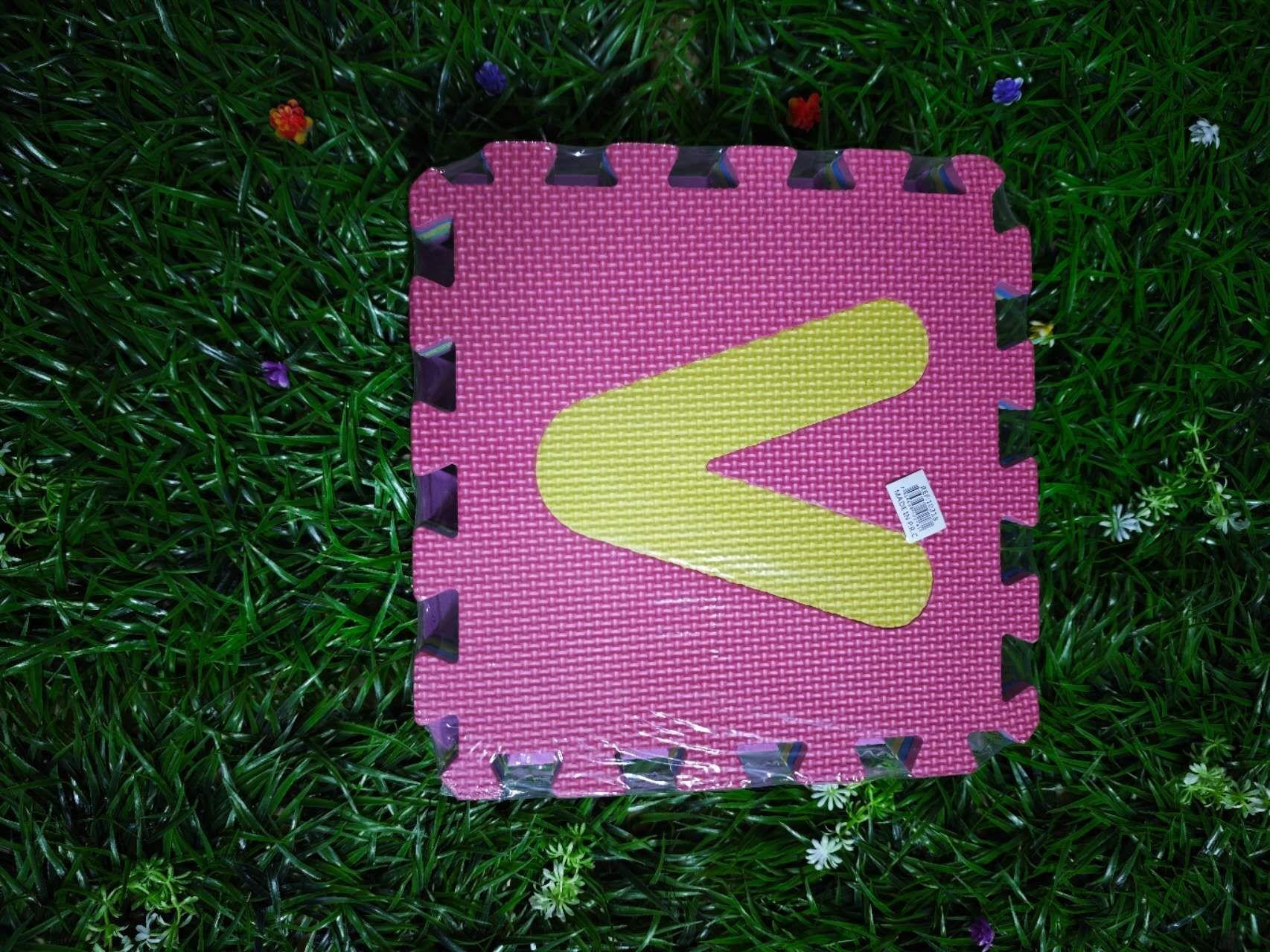Alfombra Goma EVA Set 10 Cuadros con Letras Desmontables 30x30 cm para Bebés y Niños-2