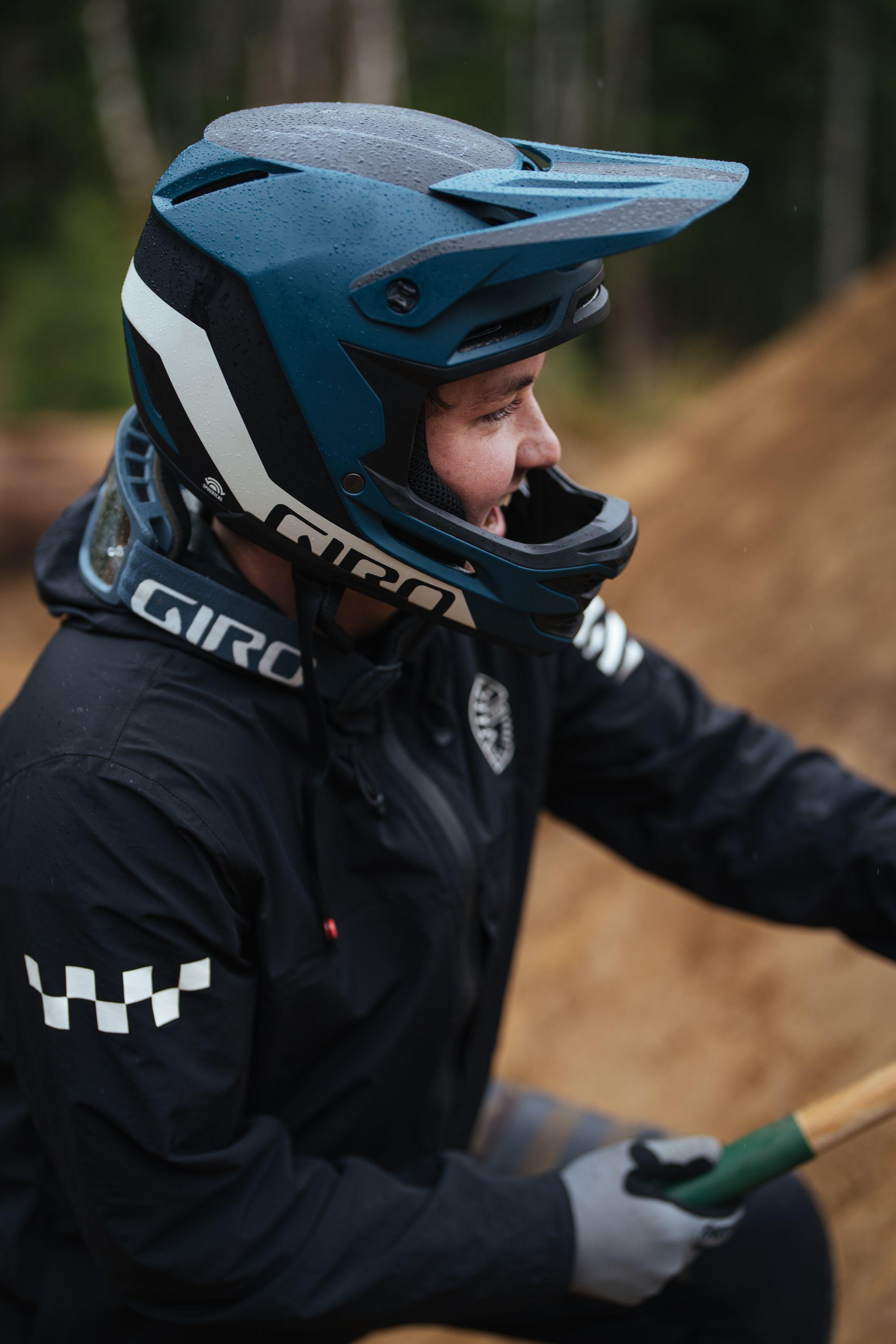 CASCO GIRO INSURGENT SPHERICAL MATE HEDGE GREEN/DARK SHARK-4