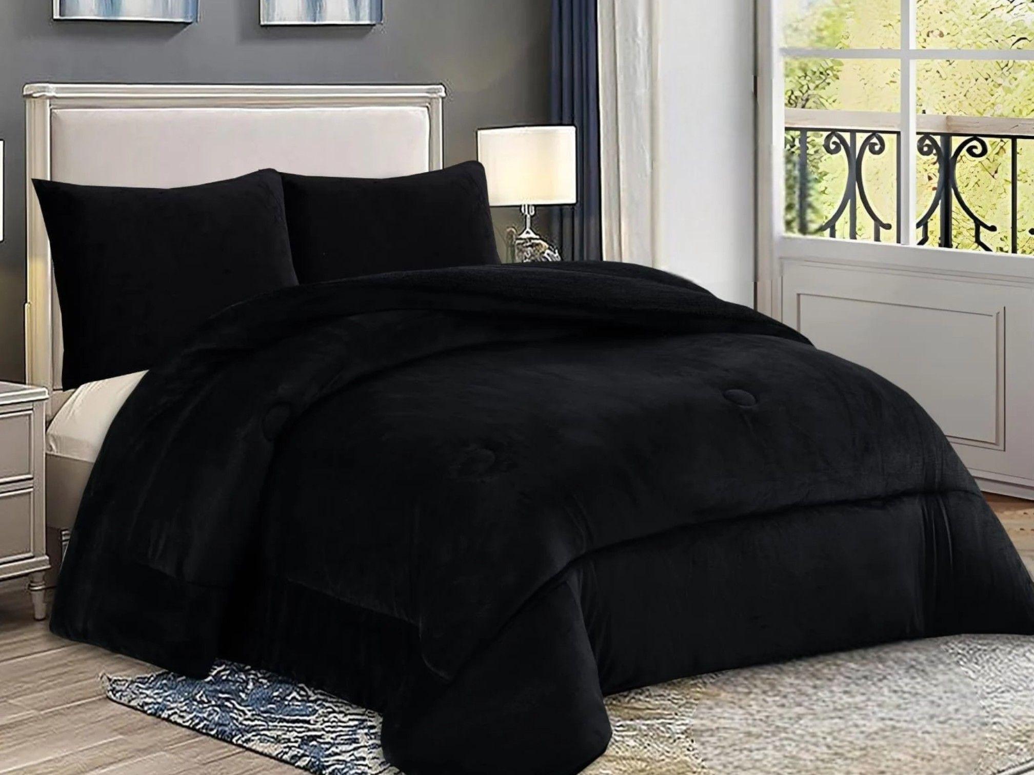 COBERTOR DE INVIERNO PLUSH LISO PLAZA Y MEDIA NEGRO-1