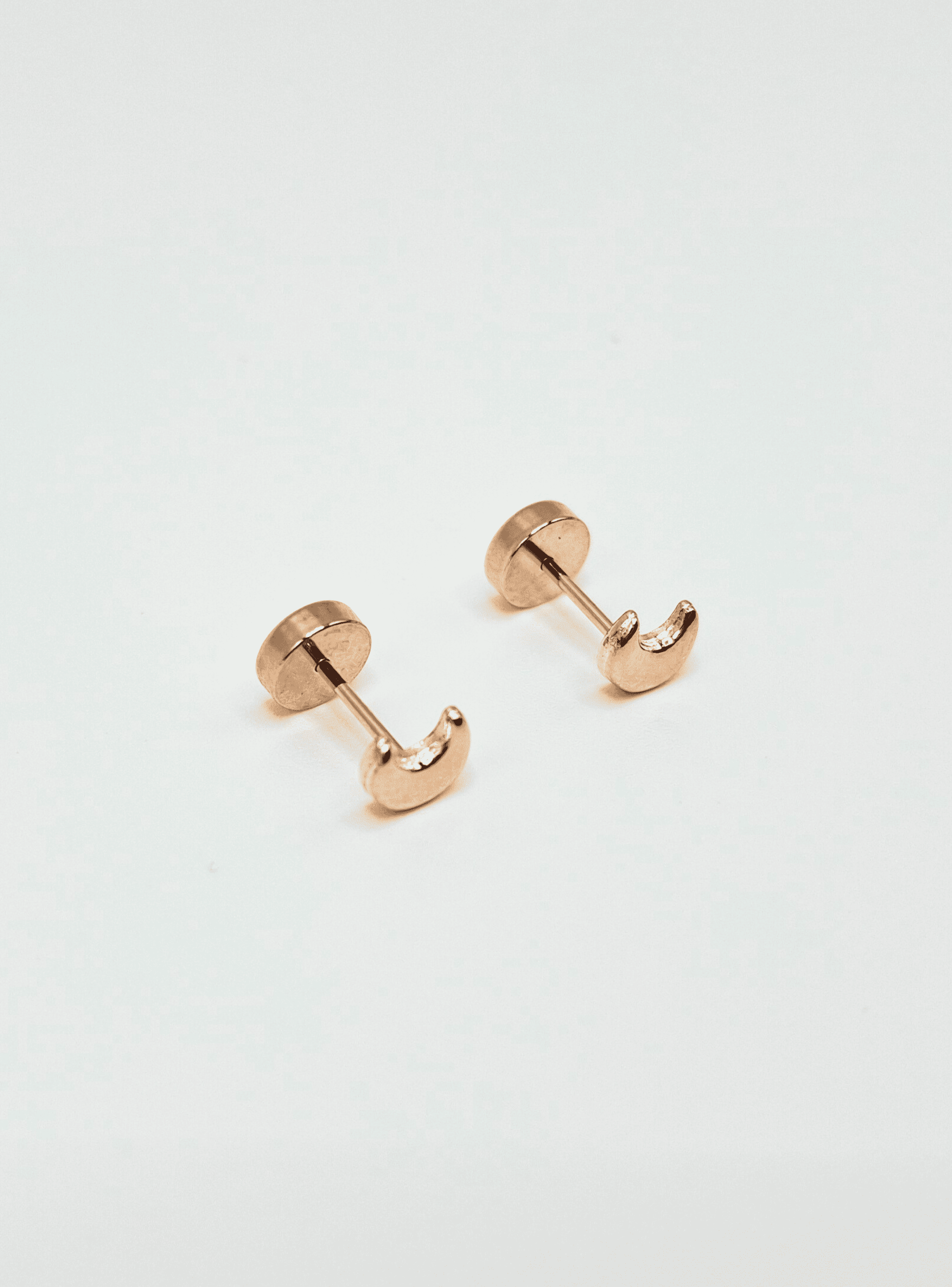  Aros abridores para bebé  y niña en oro laminado de 20k modelo luna.-2