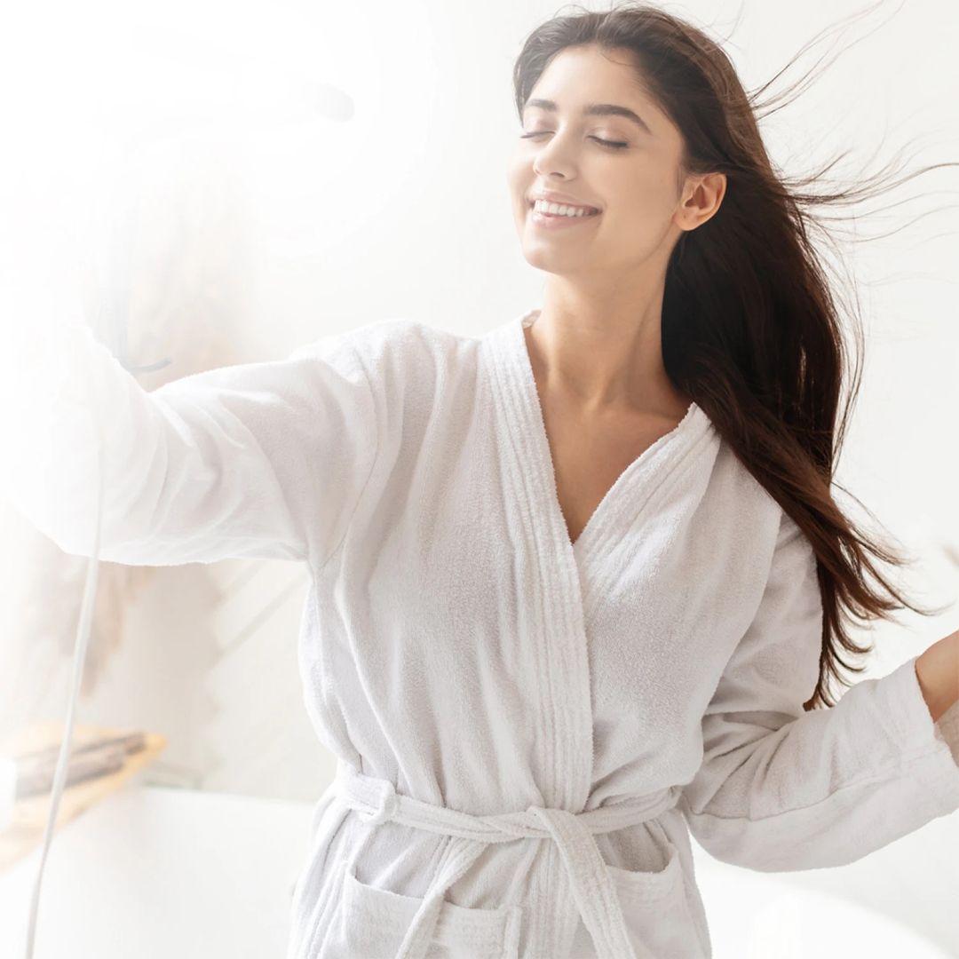 Secador para Cabello - Con Tecnología Pro Ion y 2 Velocidades / Aiwa Modelo AW-THD1839-5