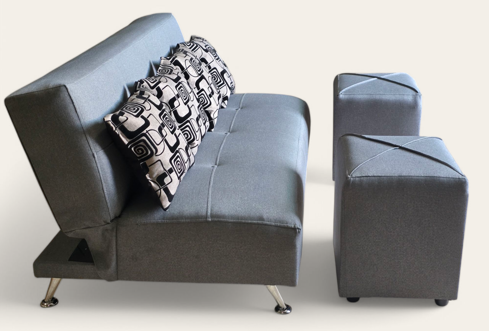 FUTON ECO CON PUFF Y COJINES pequeño  de 1.50-2