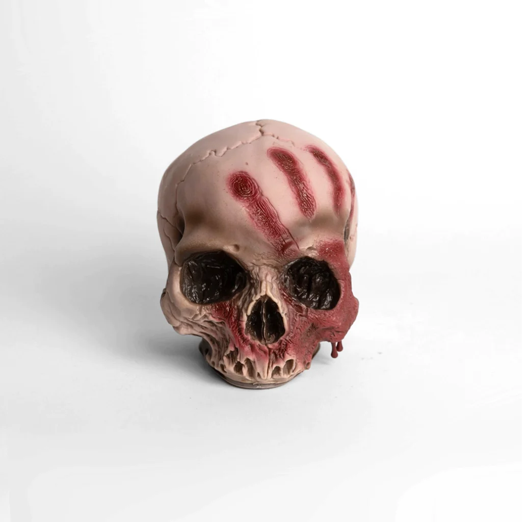 Calavera Cráneo Con Mano Sangrienta 16x15cm decoracion-3