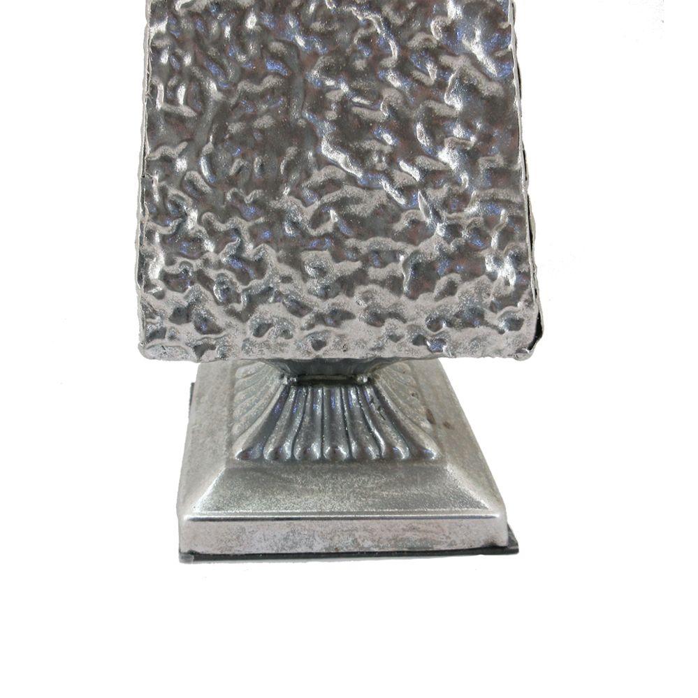 Candelabro Metálico Plateado Martillado-2