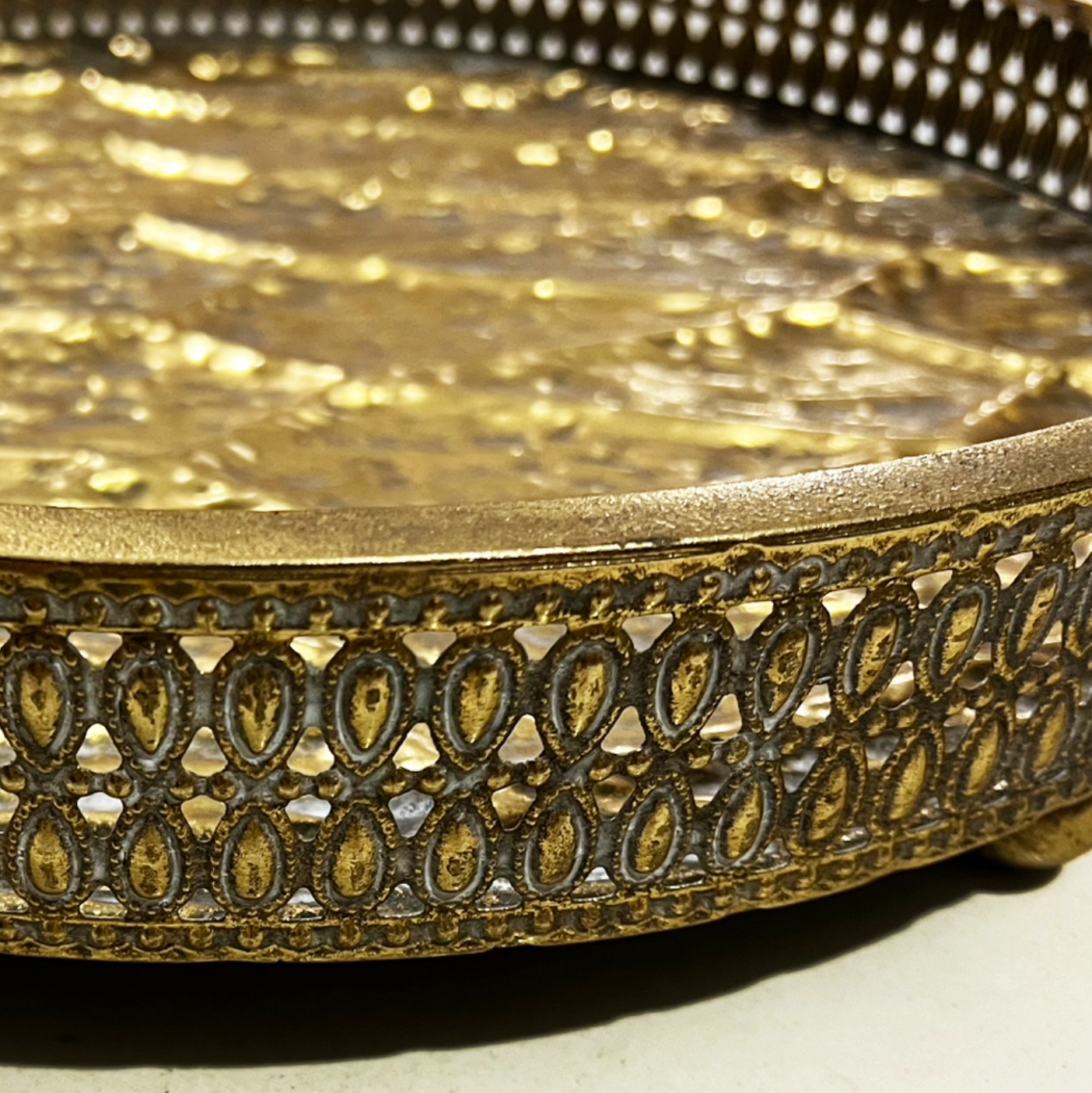 Bandeja Dorada Metálica Decorativa-3