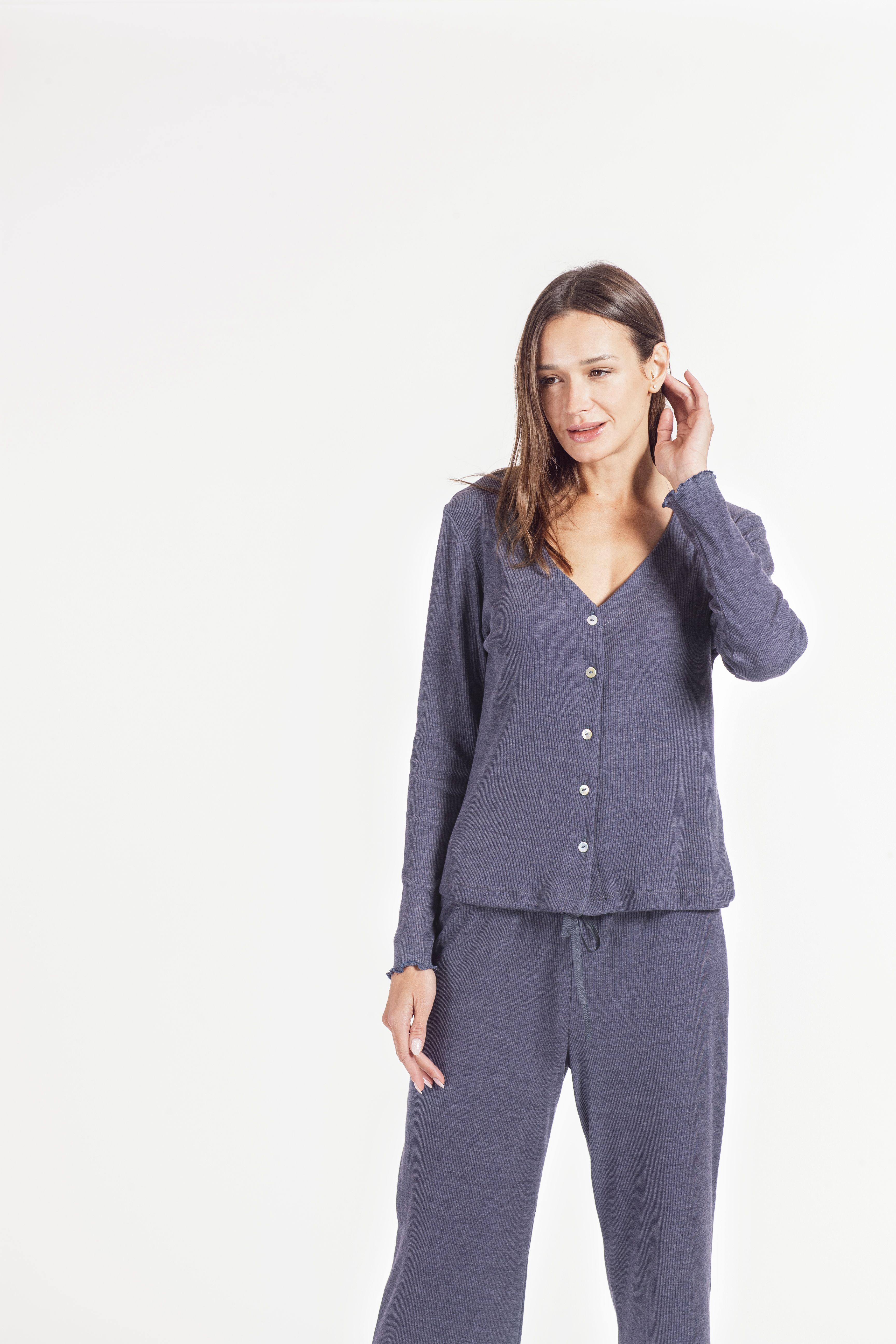 Set de pijama azul con pantalón de punto elástico y manga larga 100% algodón. -1