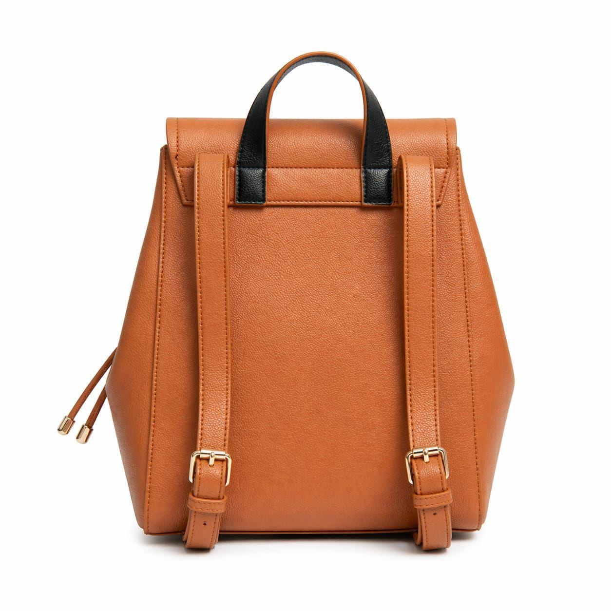 MOCHILA URBANA CON SOLAPA CAFE CLARO-2