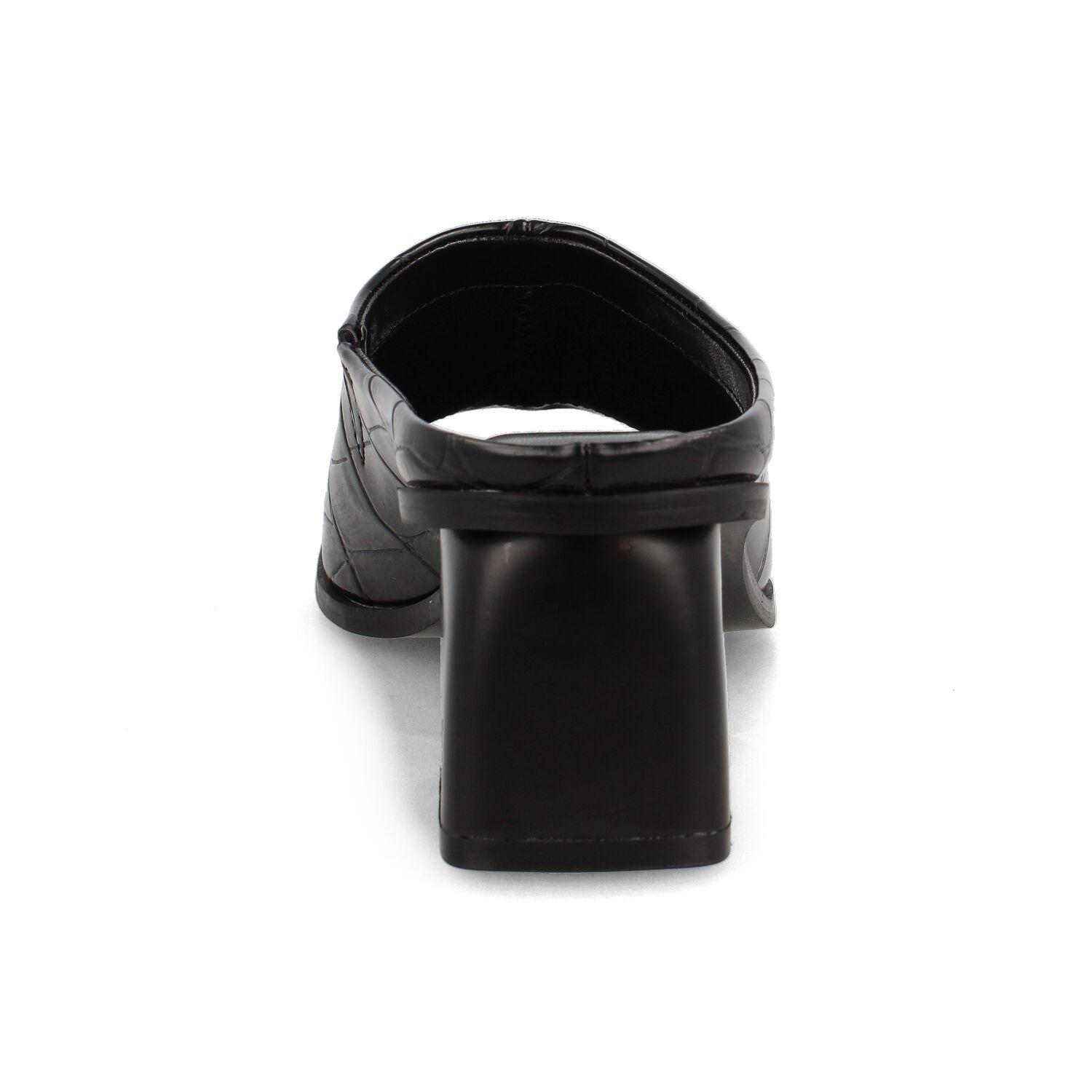 Sandalia Mujer Bata Ceranium Negro-2