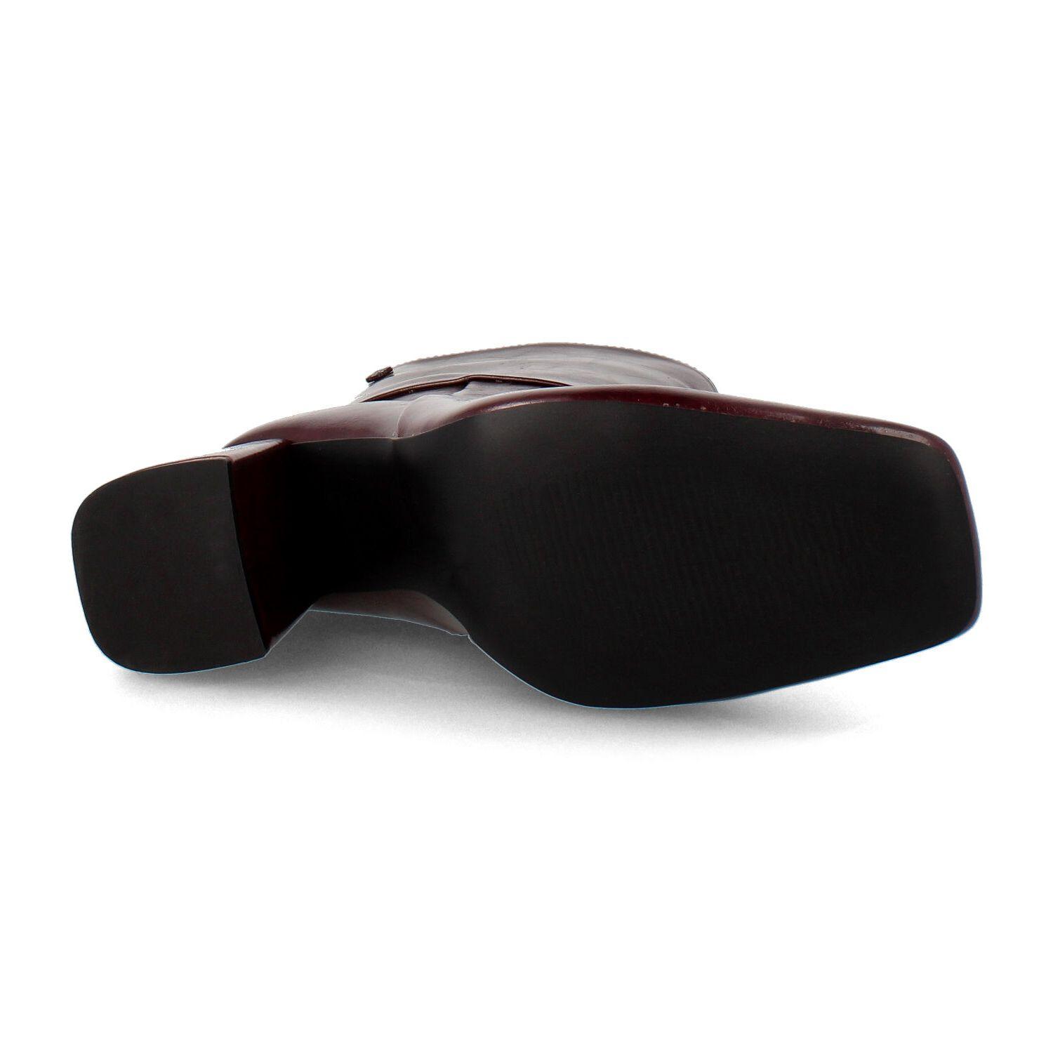 Botín Mujer Bata Red Label Noxema Burdeo-4