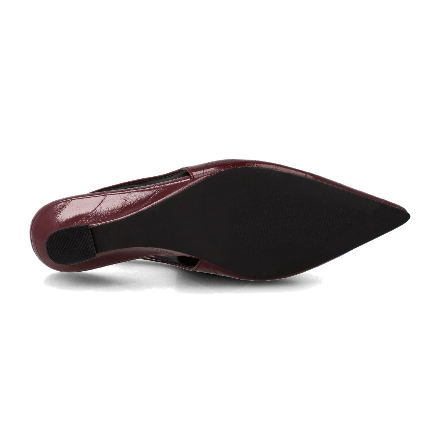 Zapato Mujer Bata York 35 Burdeo-4