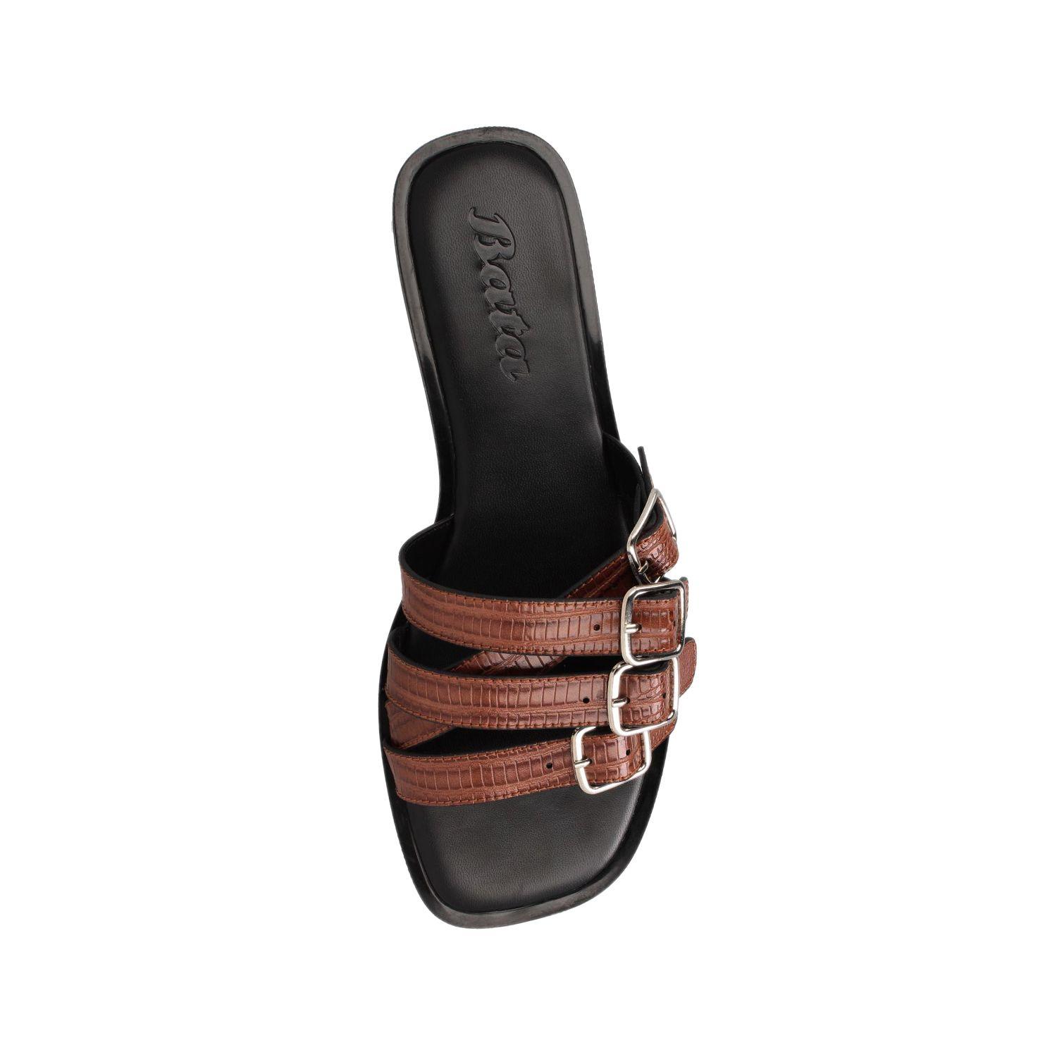 Sandalia Mujer Bata Taylor Café-3