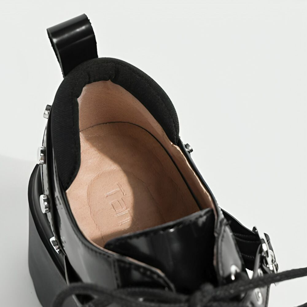 Botin Zapato Plataforma Charol Negro Hebillas Corazon Chunky Sole Gotico-4