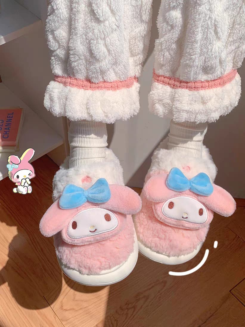 Pantuflas Hello Kitty Peluche Invierno Sanrio Suaves Antideslizantes-4