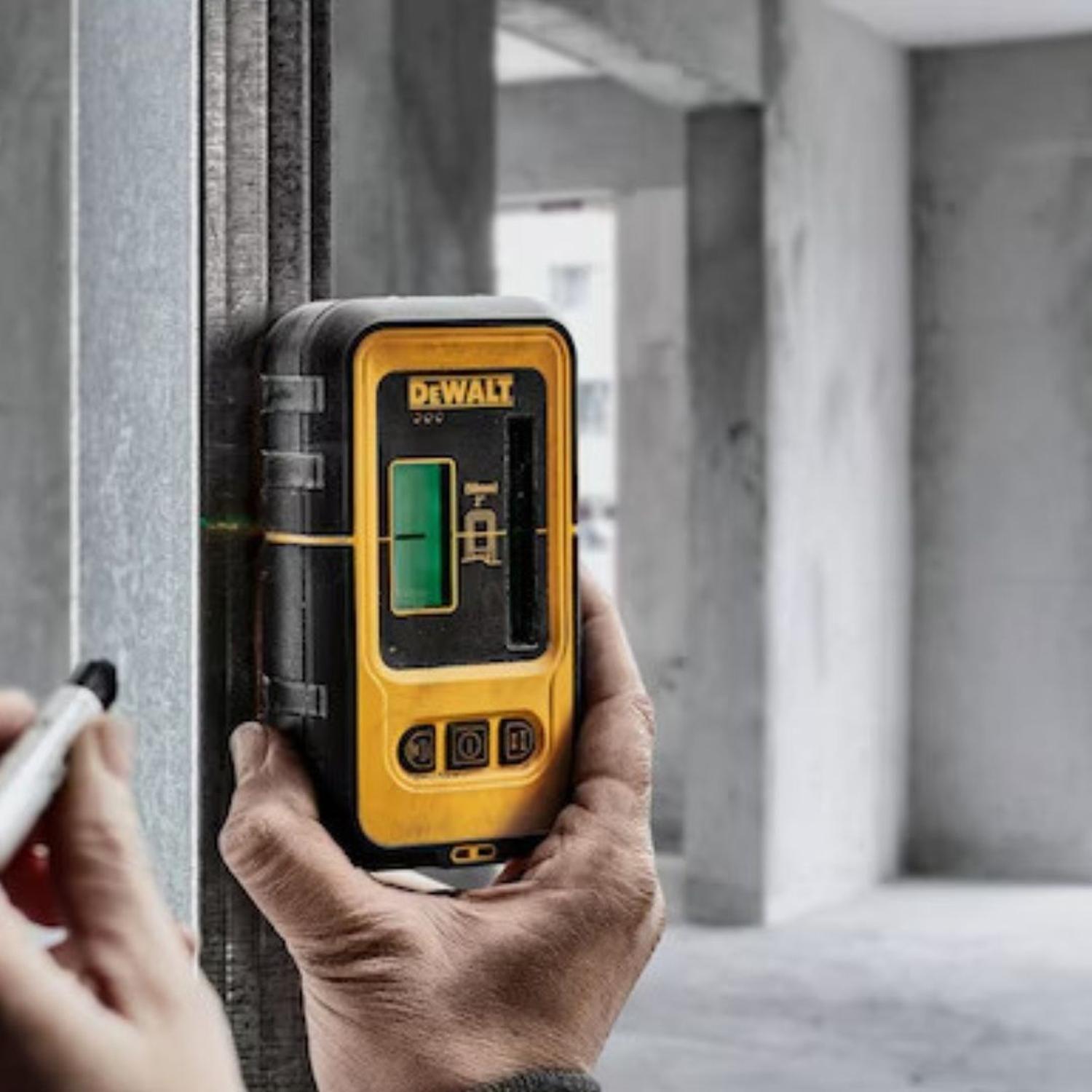 Detector Laser Color Verde Dewalt DE0892G-XJ-2