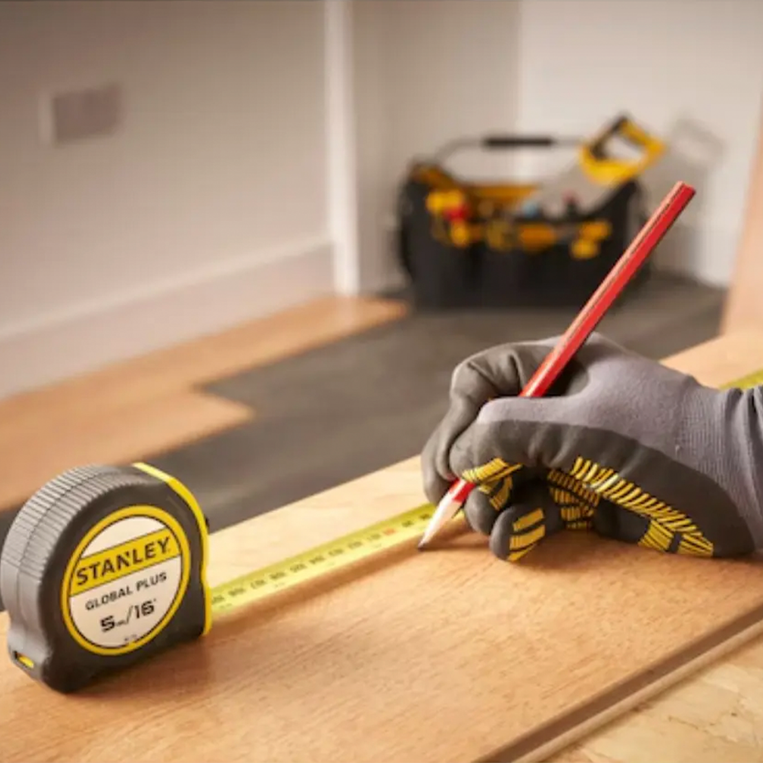 Cinta Métrica Global Plus 5m/16' Stanley 30-716-4