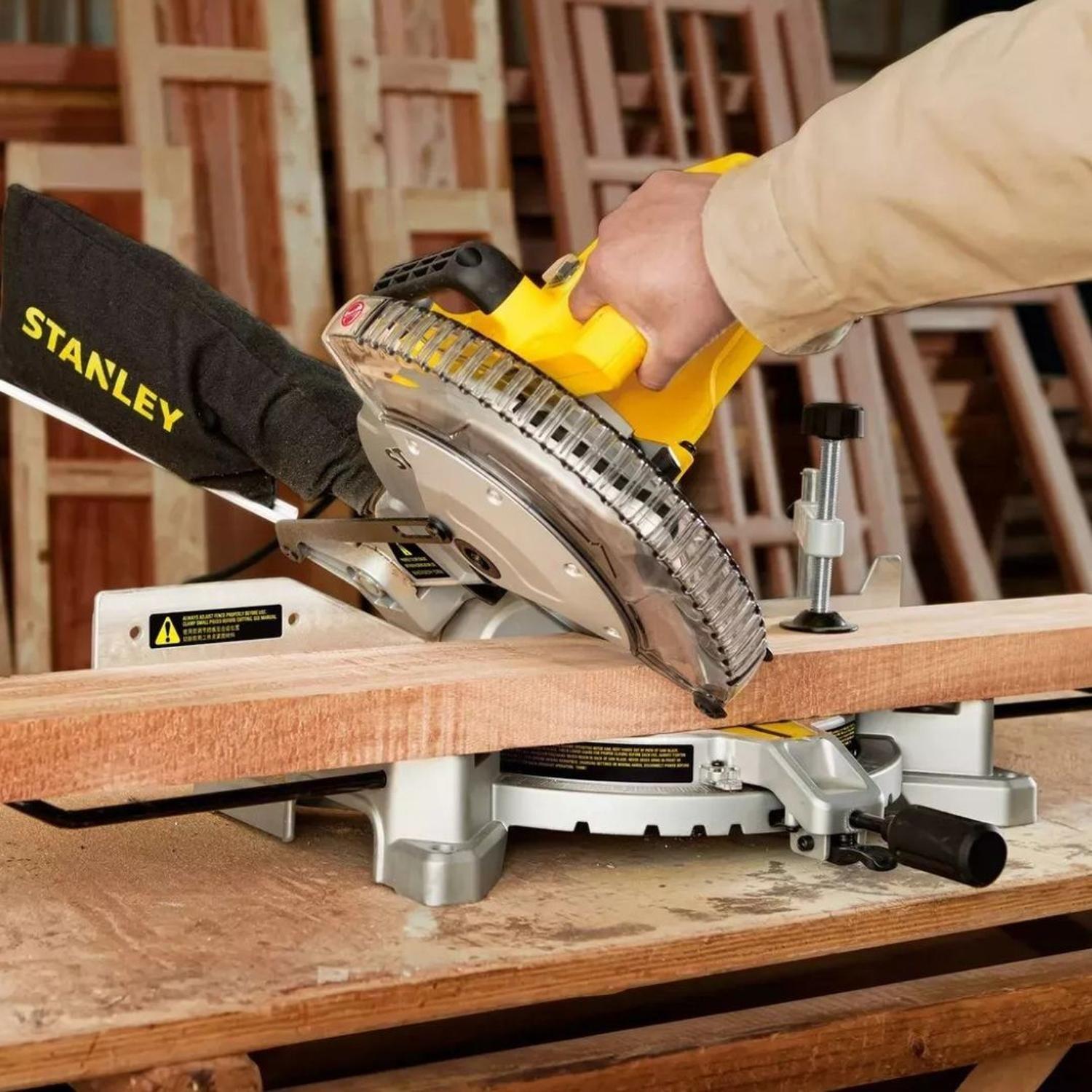Ingleteadora Stanley Sm16-b2c 10 - 1,650 Watts-4
