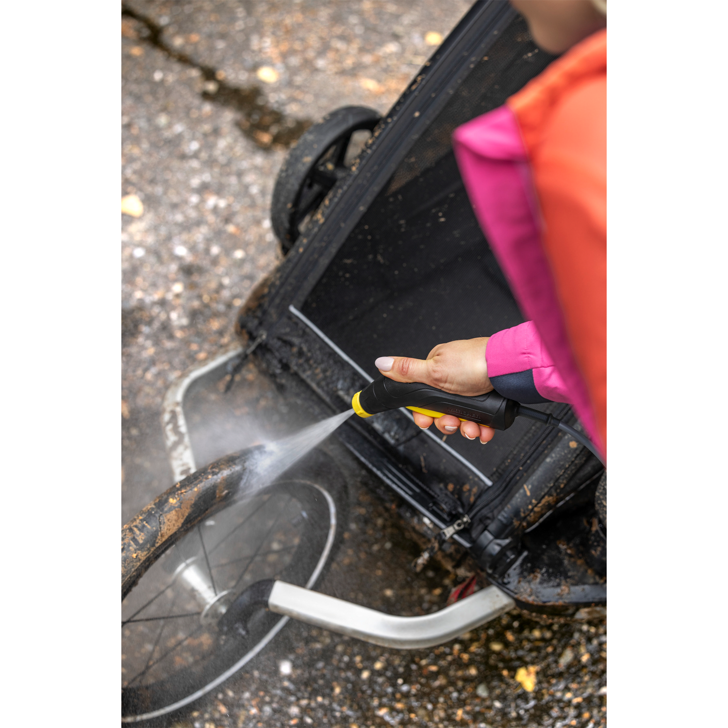 Hidrolavadora Inalalmbrica Karcher OC 3 Pegable-3