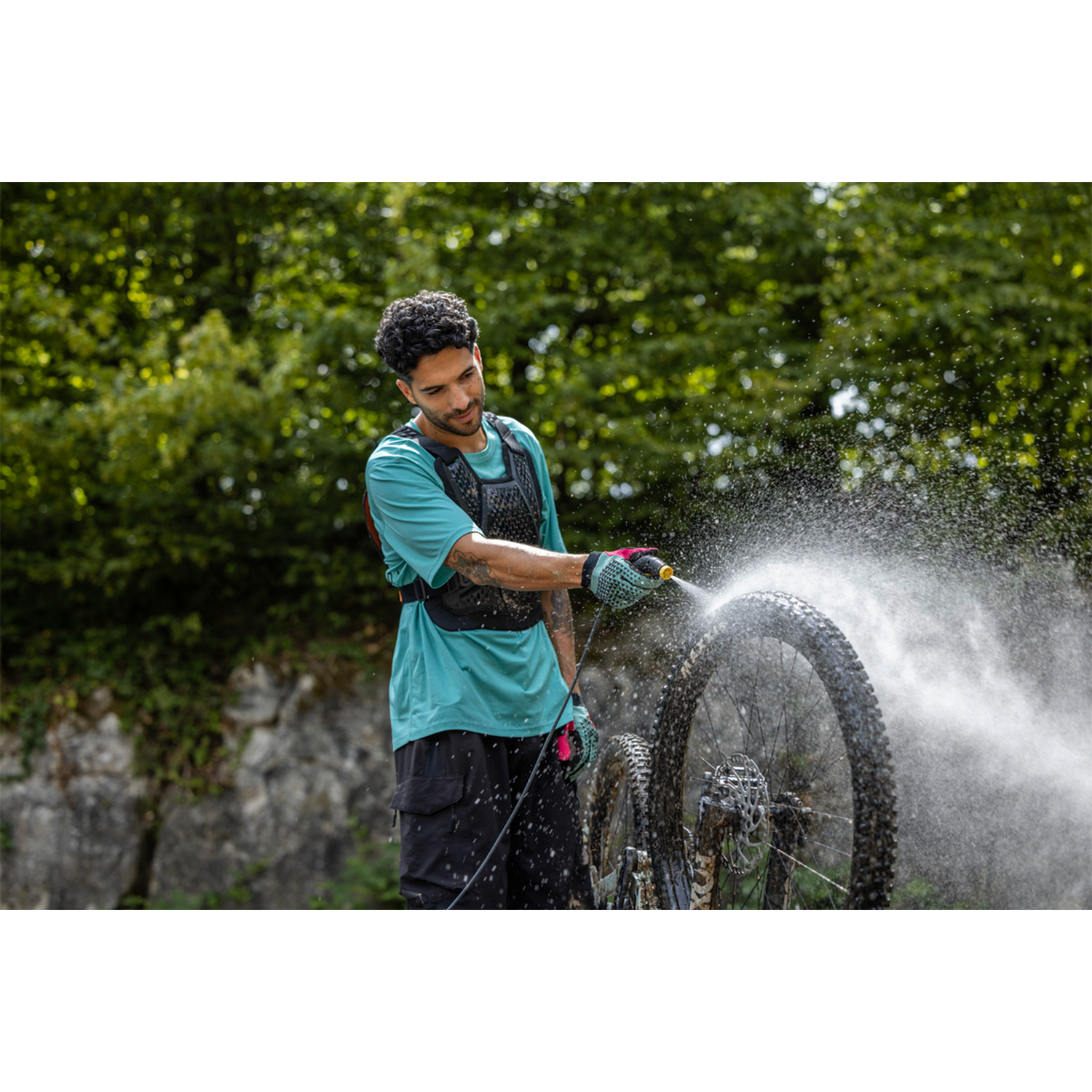 Hidrolavadora Inalalmbrica Karcher OC 3 Pegable-6