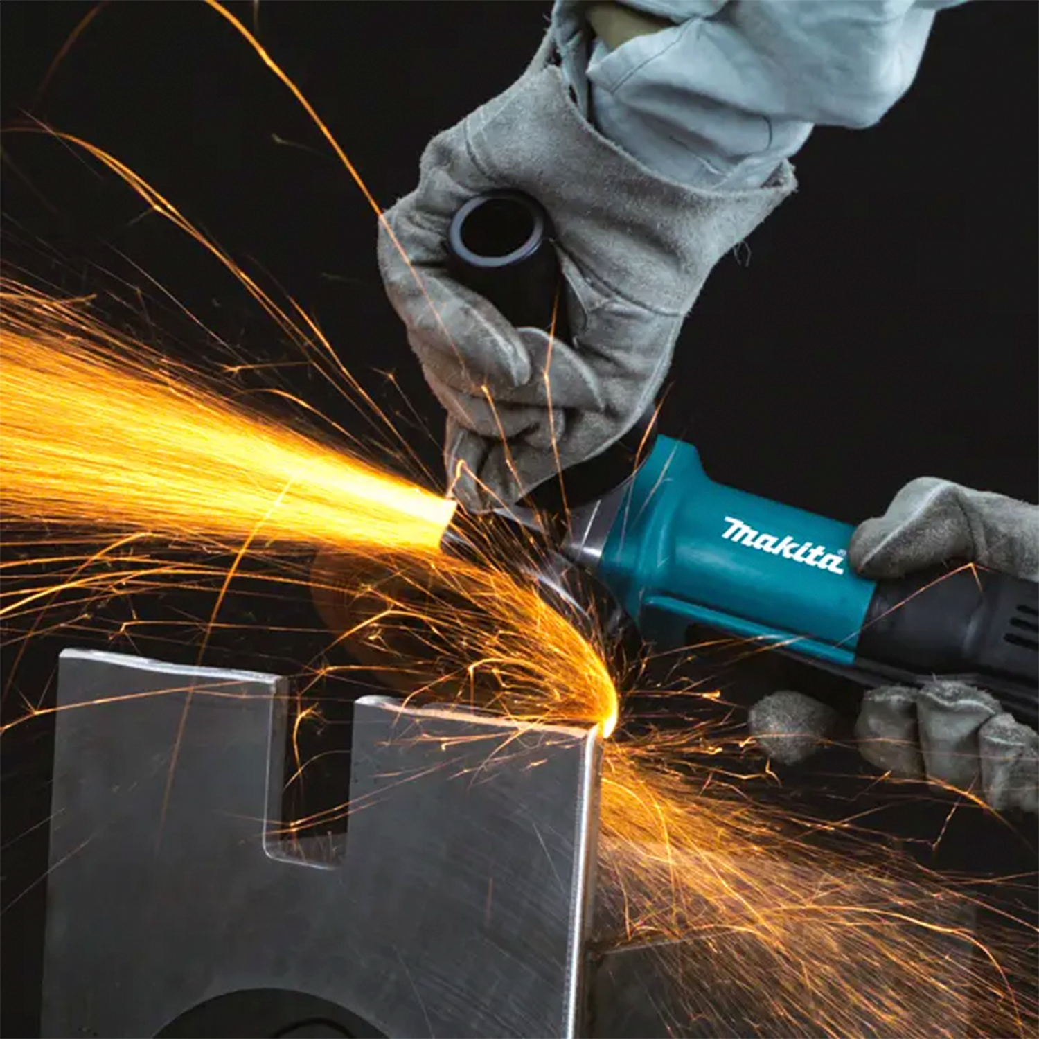 Esmeril Angular 840W 4 1/2” Makita 9557HPG-1