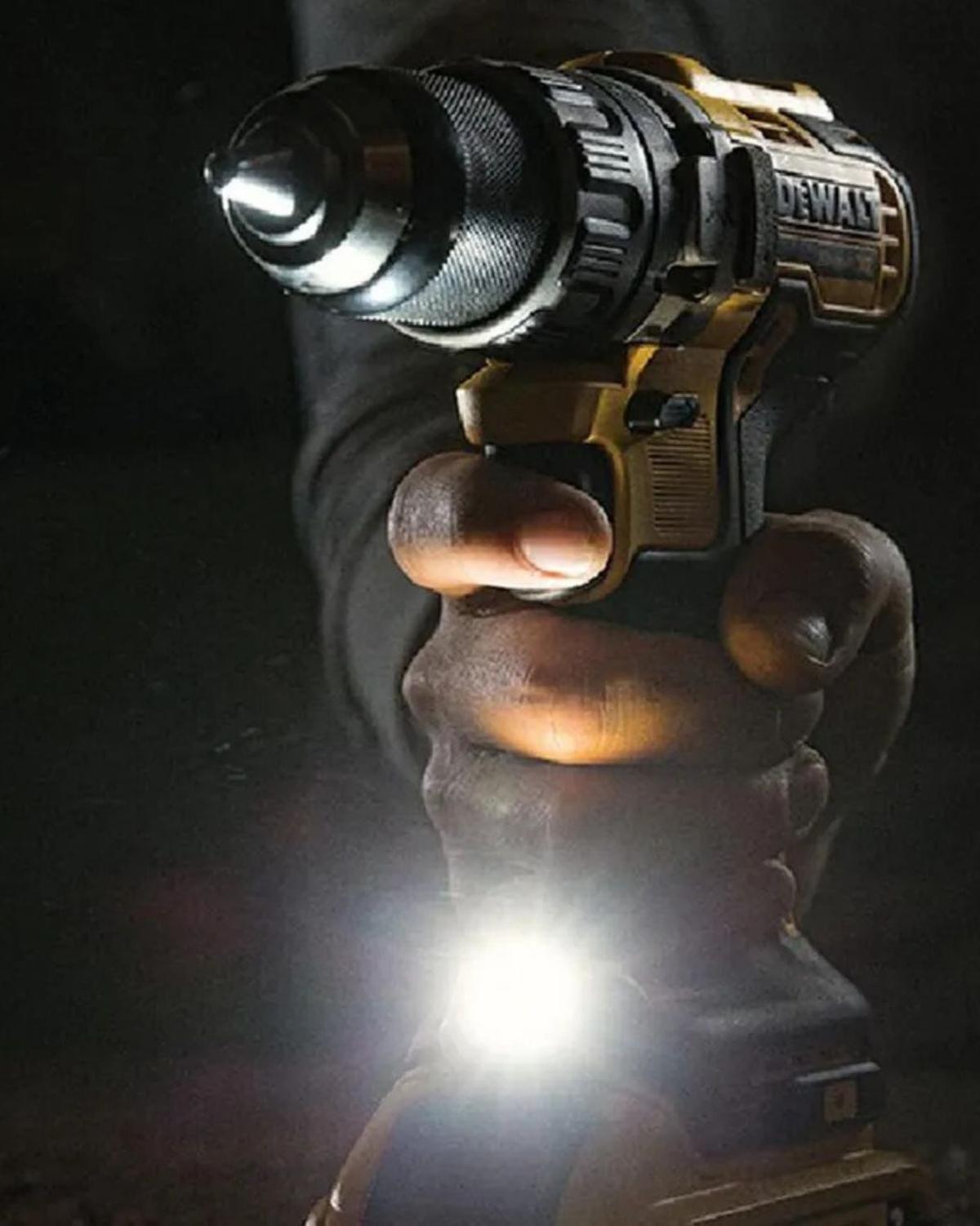 Taladro Percutor Inalambrico Dewalt Dcd796 Xr 20v-4