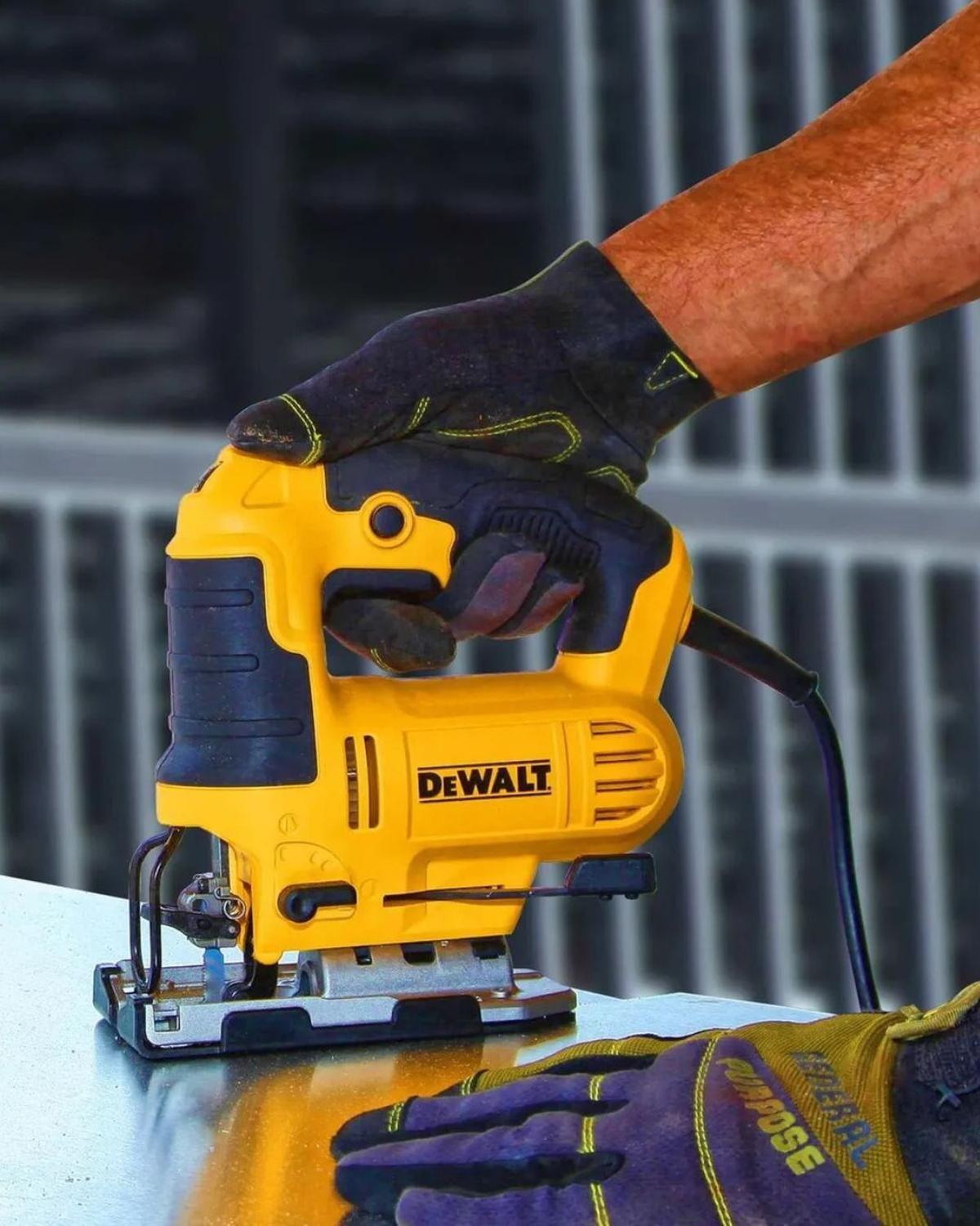 Sierra Caladora Dewalt Dwe300-b2-6