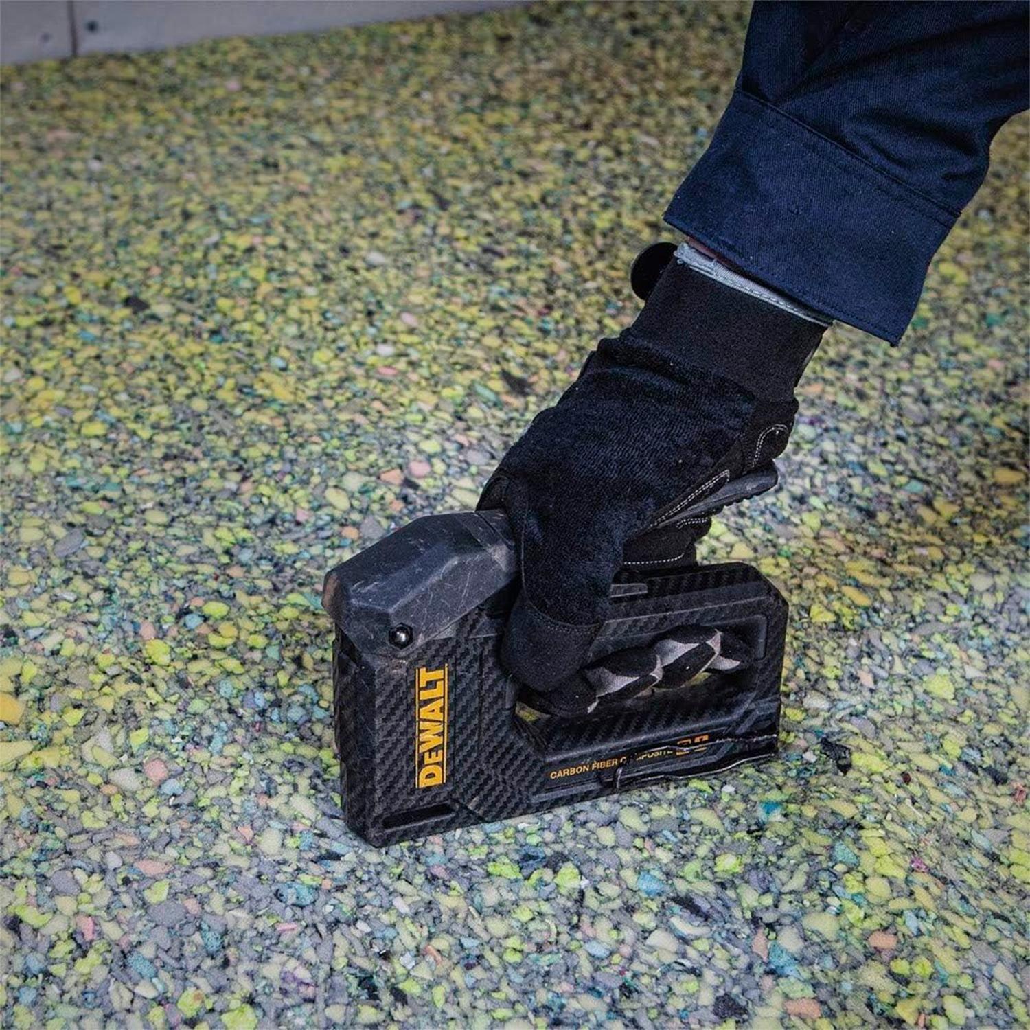 Grapadora Clavadora Fibra De Carbono Dewalt Dwh80276-6