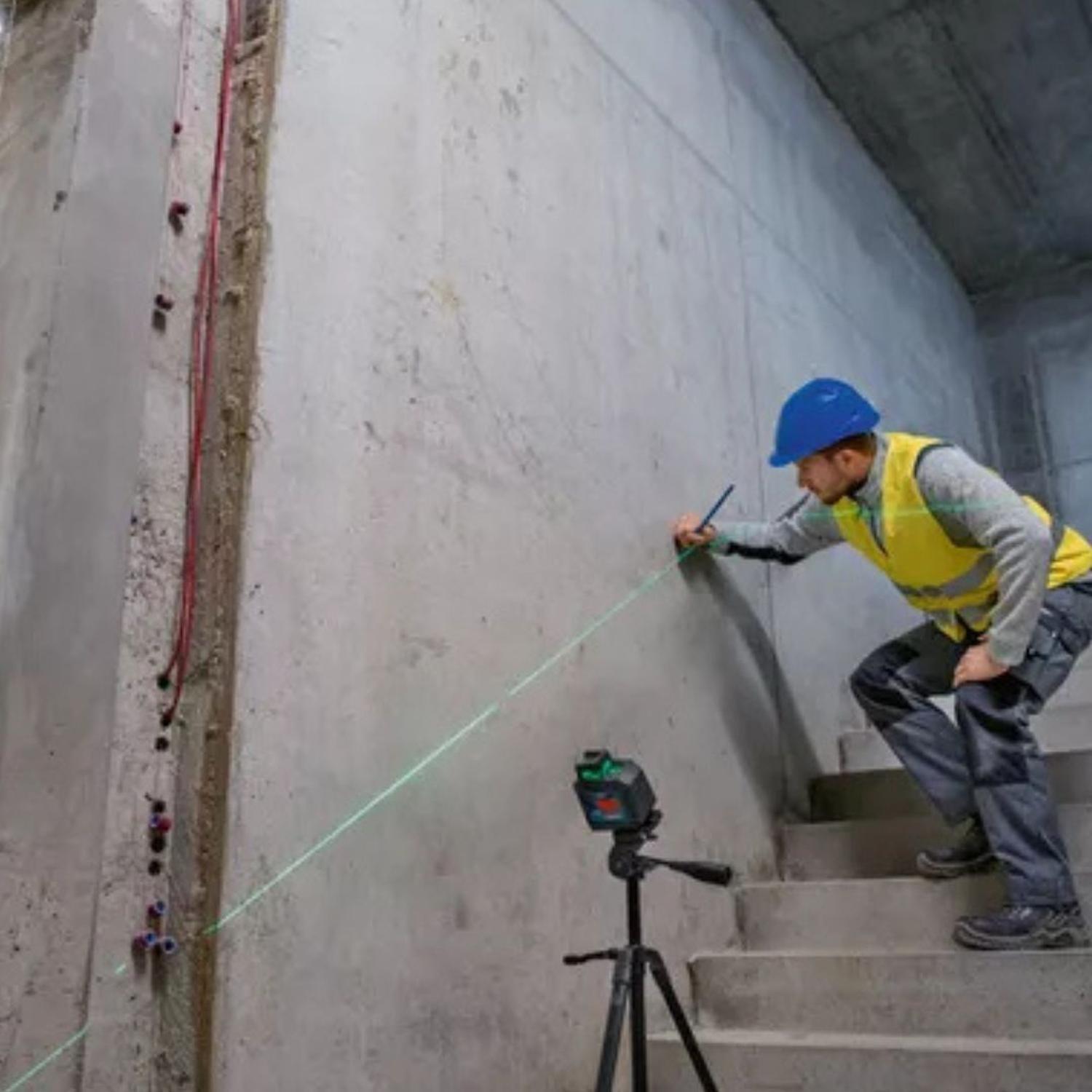 Nivel Láser Verde Bosch Gll 2-20 G 10m + Trípode Bt 150-2