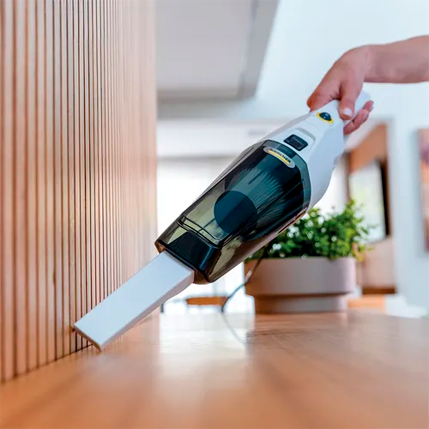 Aspiradora Vertical 2 en 1 Karcher VCL 1 Stick-3