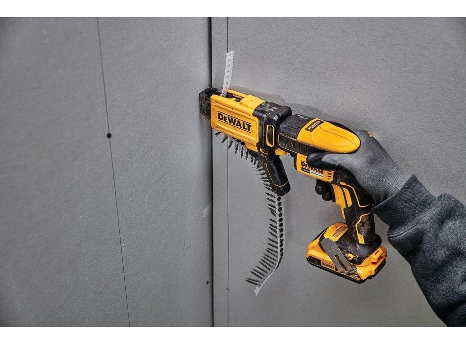 Cargador Rápido Para Tornillos En Cinta Dewalt Dcf6202-2