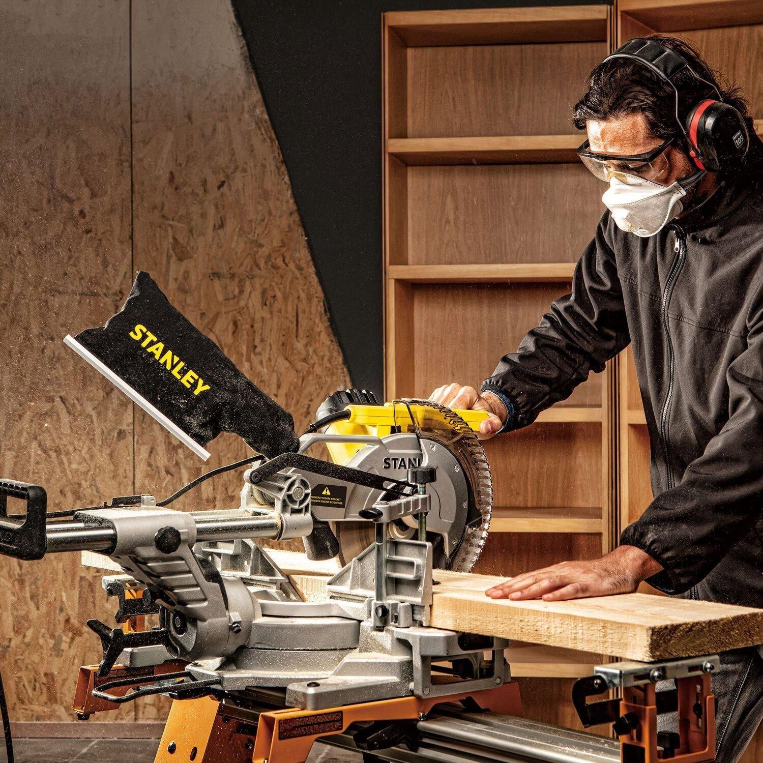 Sierra Ingletadora Stanley Sm18 1800w - 220v-240v-4
