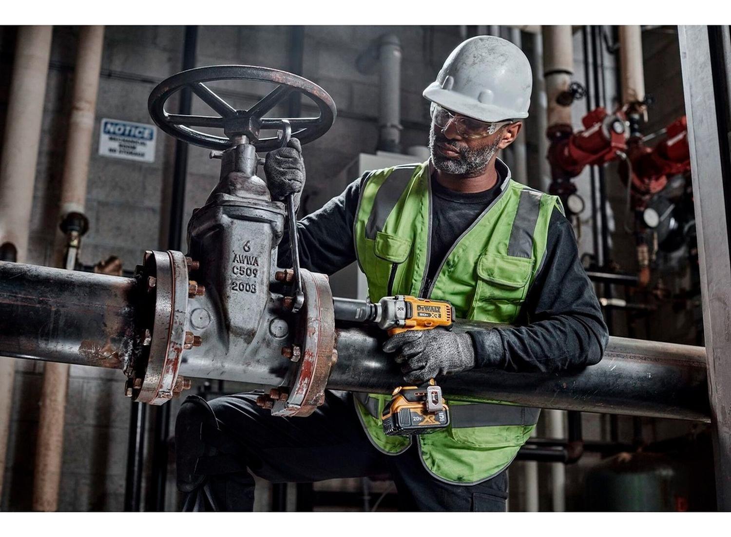 Llave De Impacto 1/2 20v Dewalt Dcf892b - Sin Baterías-4