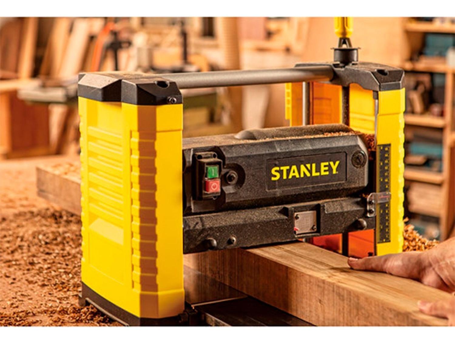 Cepillo De Banco Stanley 1800w Stp18-6