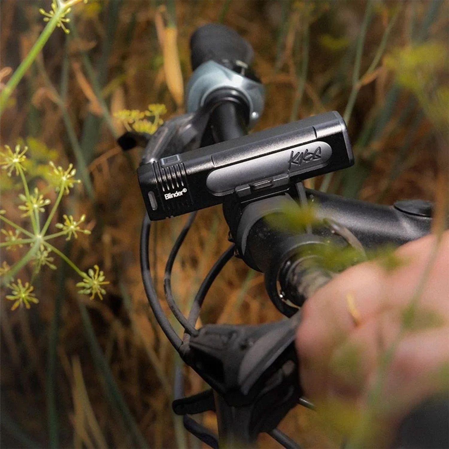 Set de Luces Knog Blinder Pro 700 lm + Blinder Square 100 lm-4