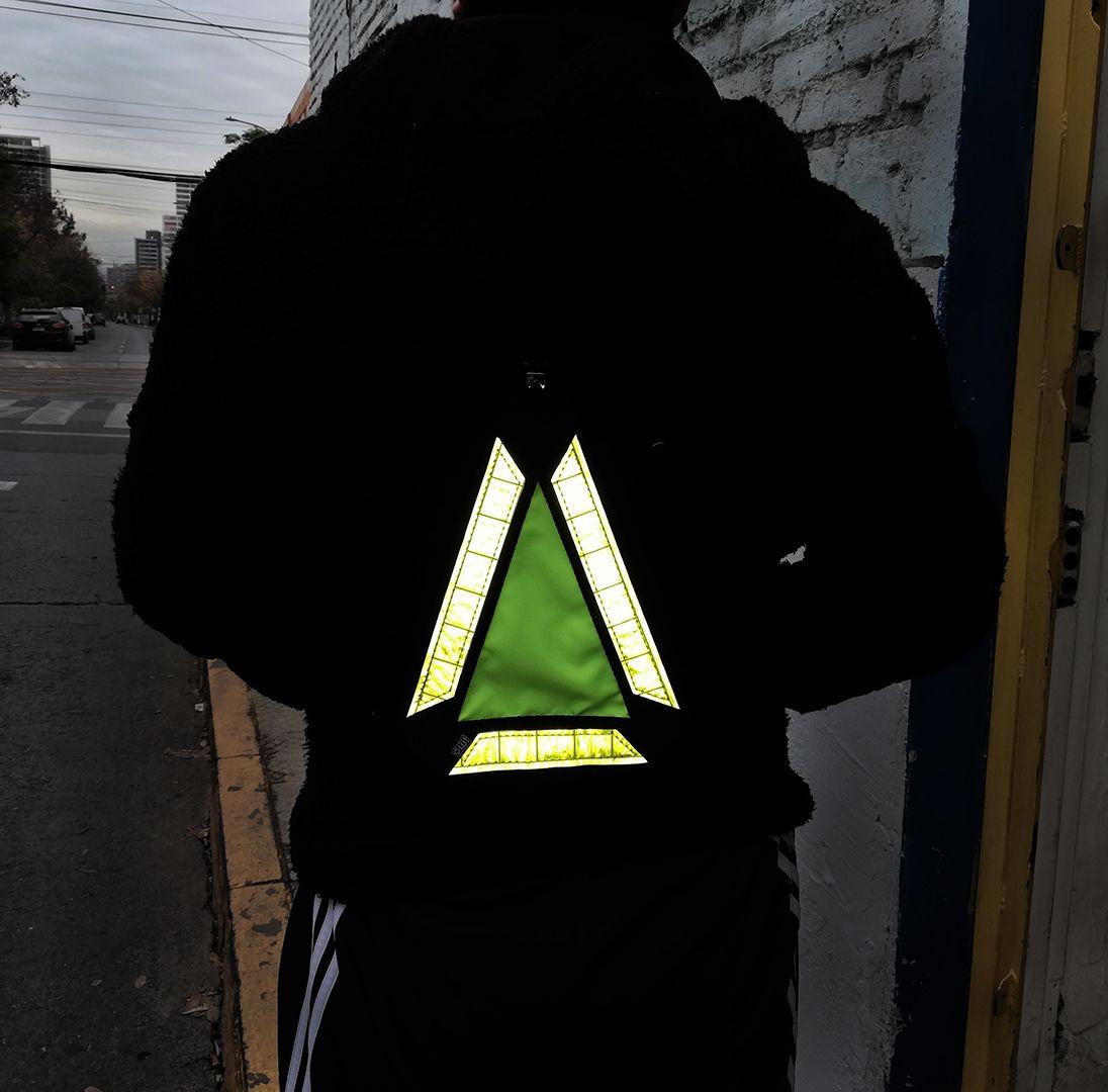 TRIANGULO REFLECTANTE OW AMARILLO-2